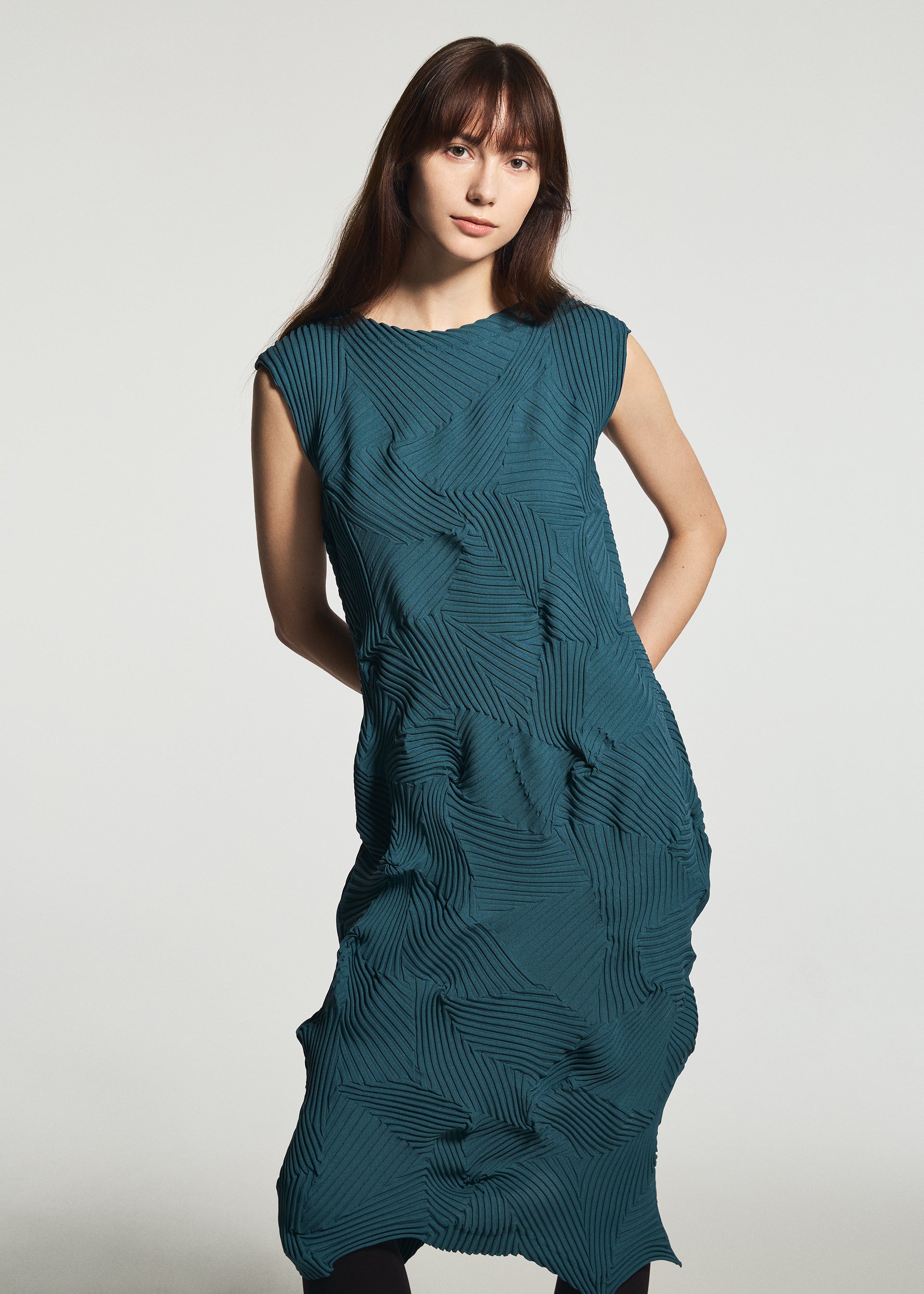 Issey Miyake TYPE-P 003-1 šaty černé plisované