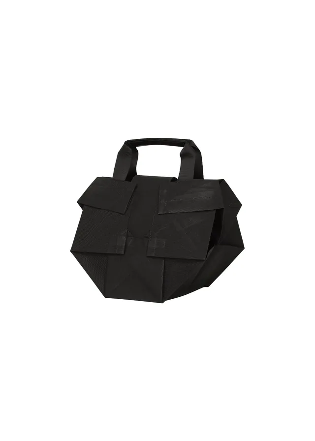 132 5. Issey Miyake No.6-BG kabelka černá luster skládací