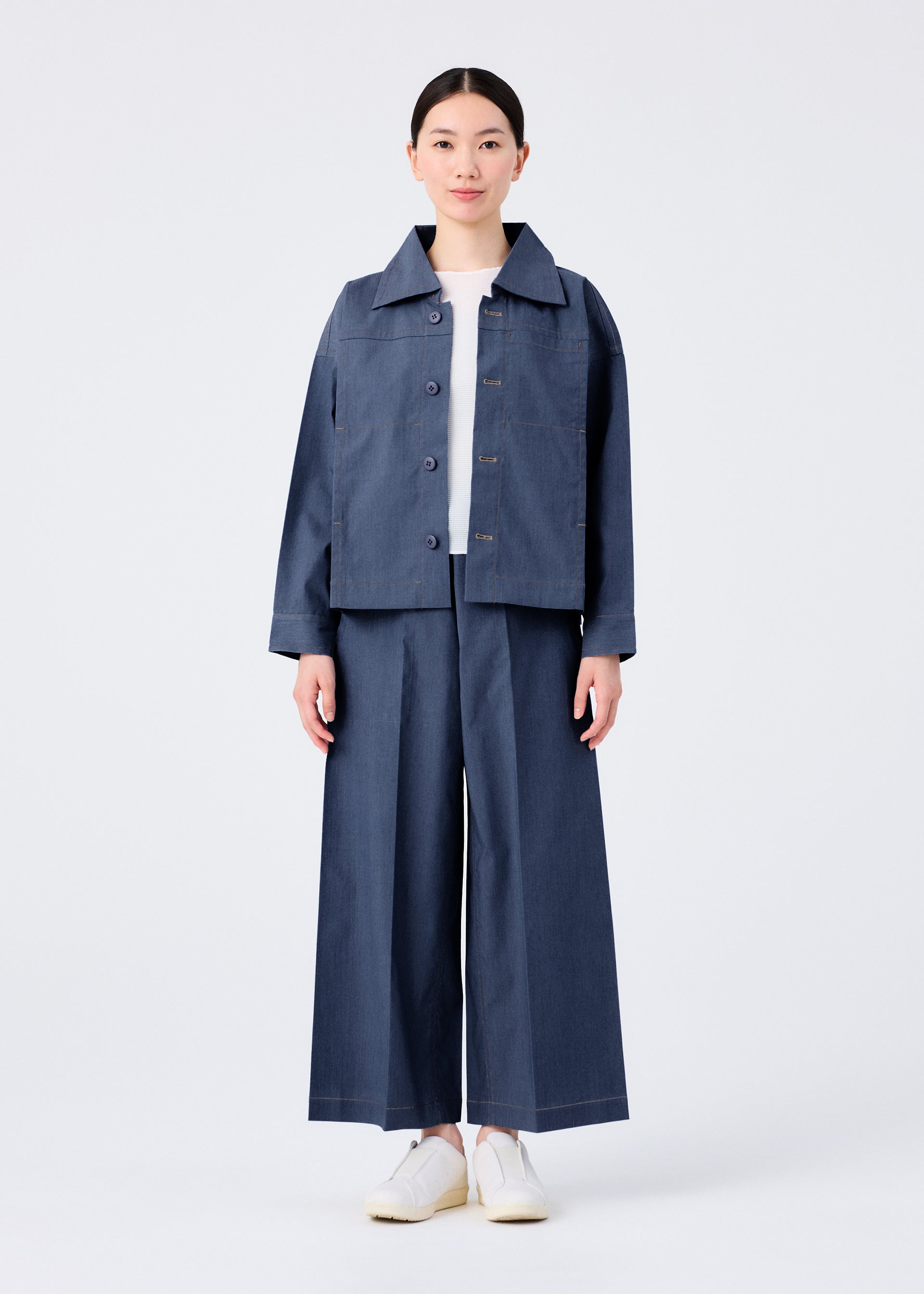 Issey Miyake Flat Denim bunda indigová recyklovaná