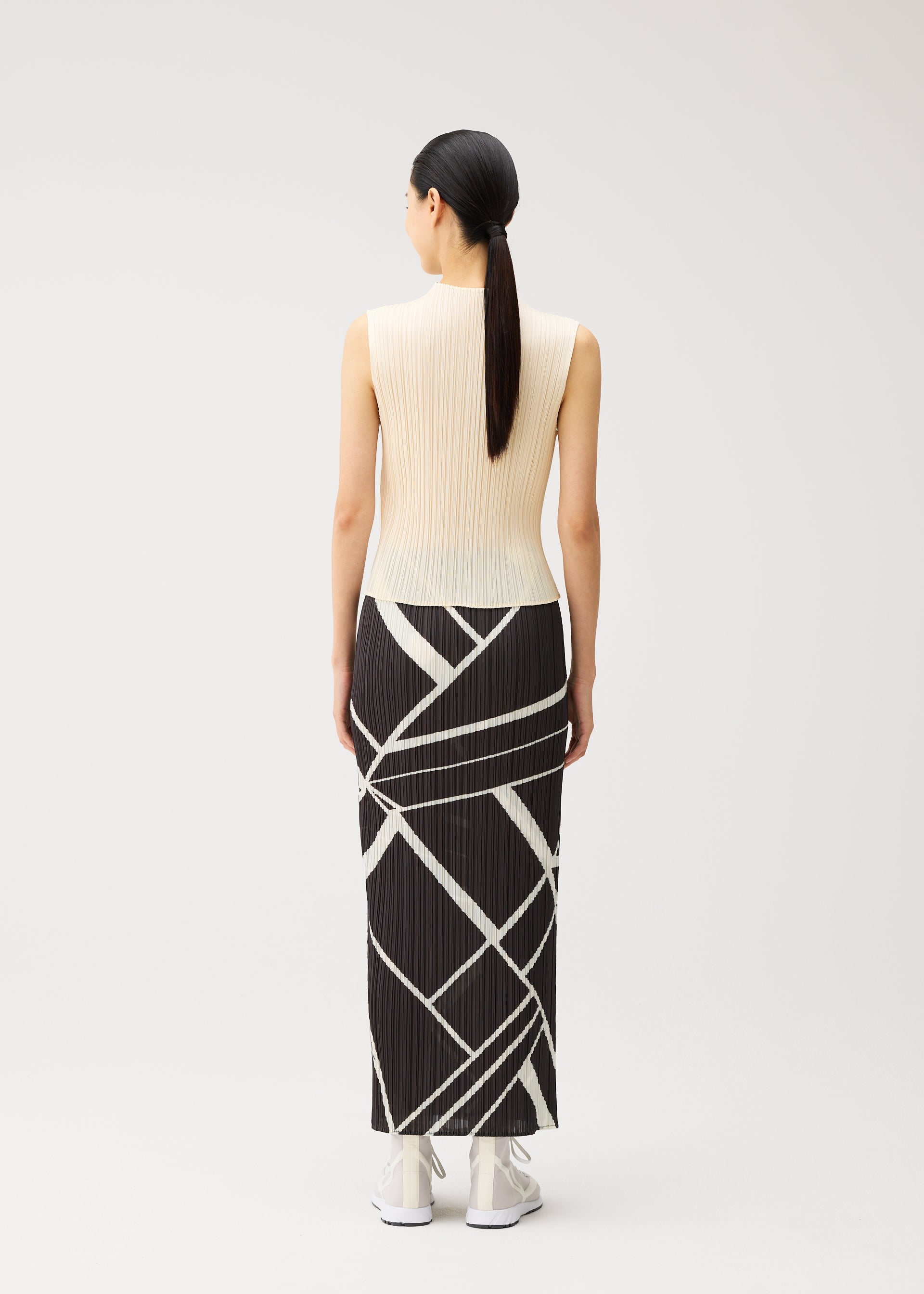 Issey Miyake Fold Line rovná sukně smetanová vel. 3