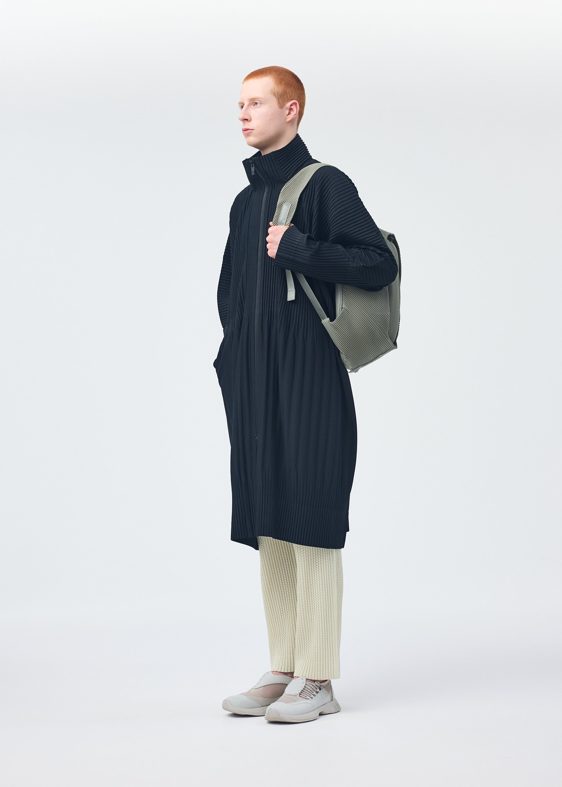 Issey Miyake Monthly Colors November kabát černý vel. 1 lehký