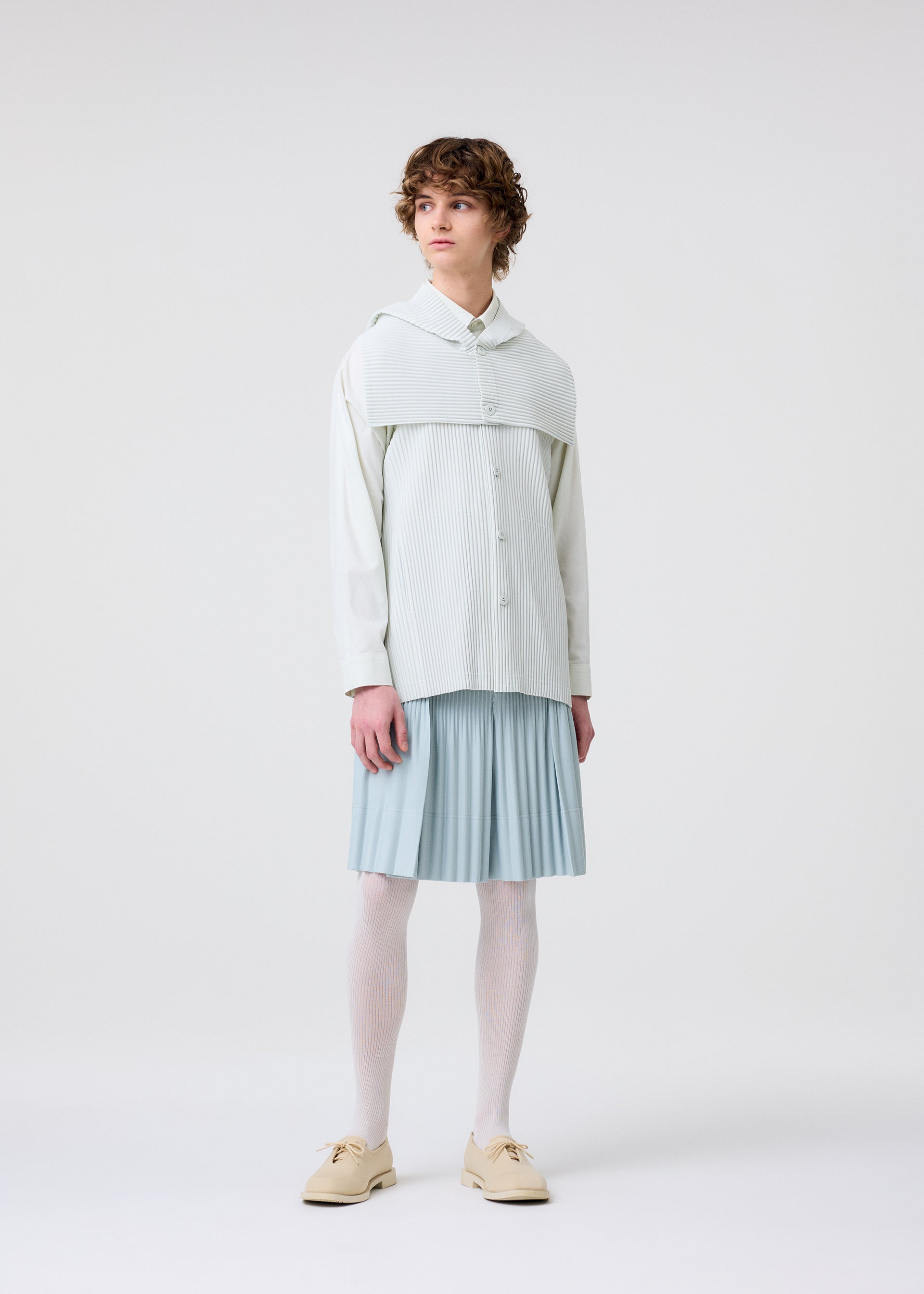 Issey Miyake Tailored Pleats 3 pánská vesta black skladová