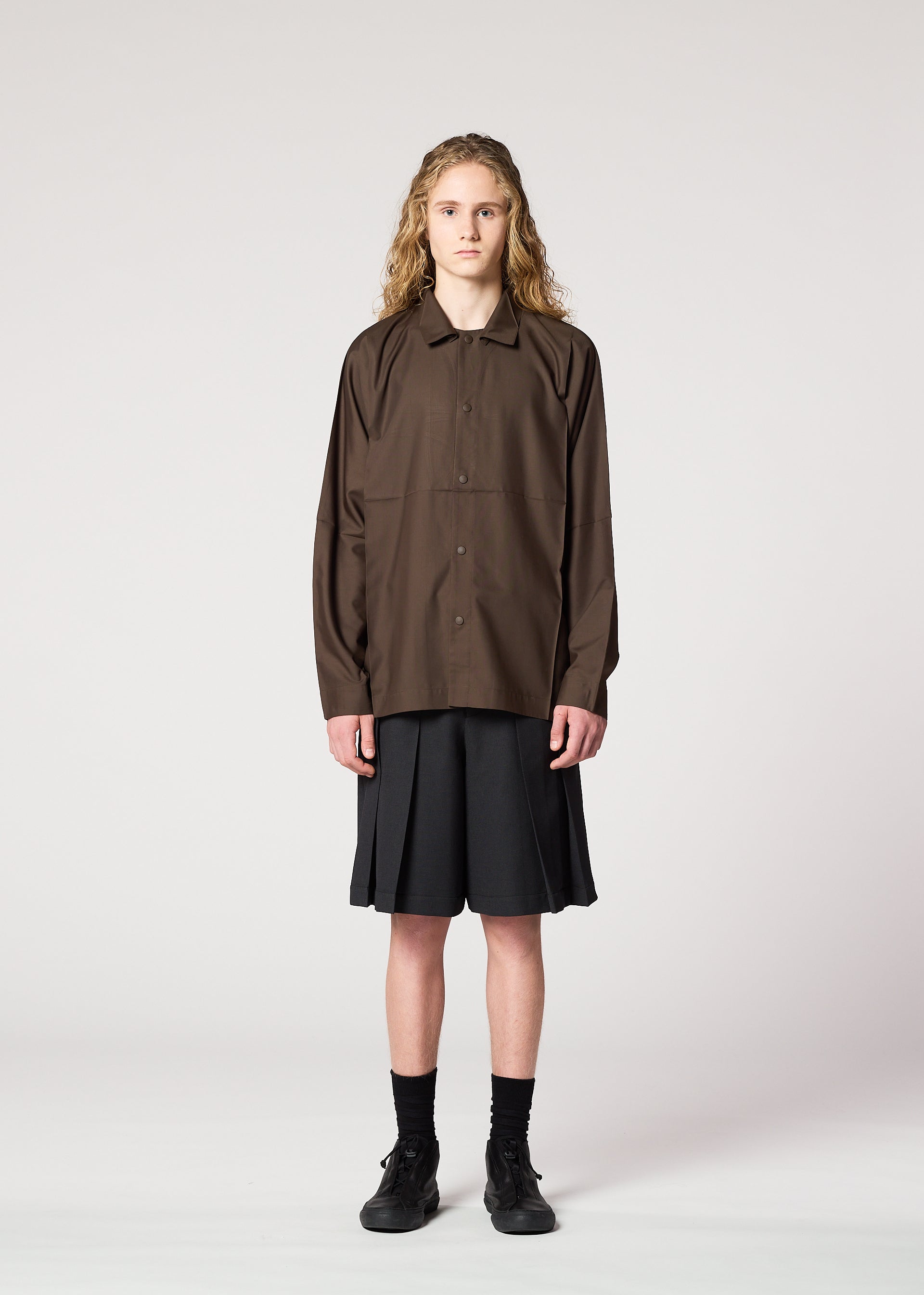 Issey Miyake Cornice pánské šortky charcoal gray vel. 2 s puky