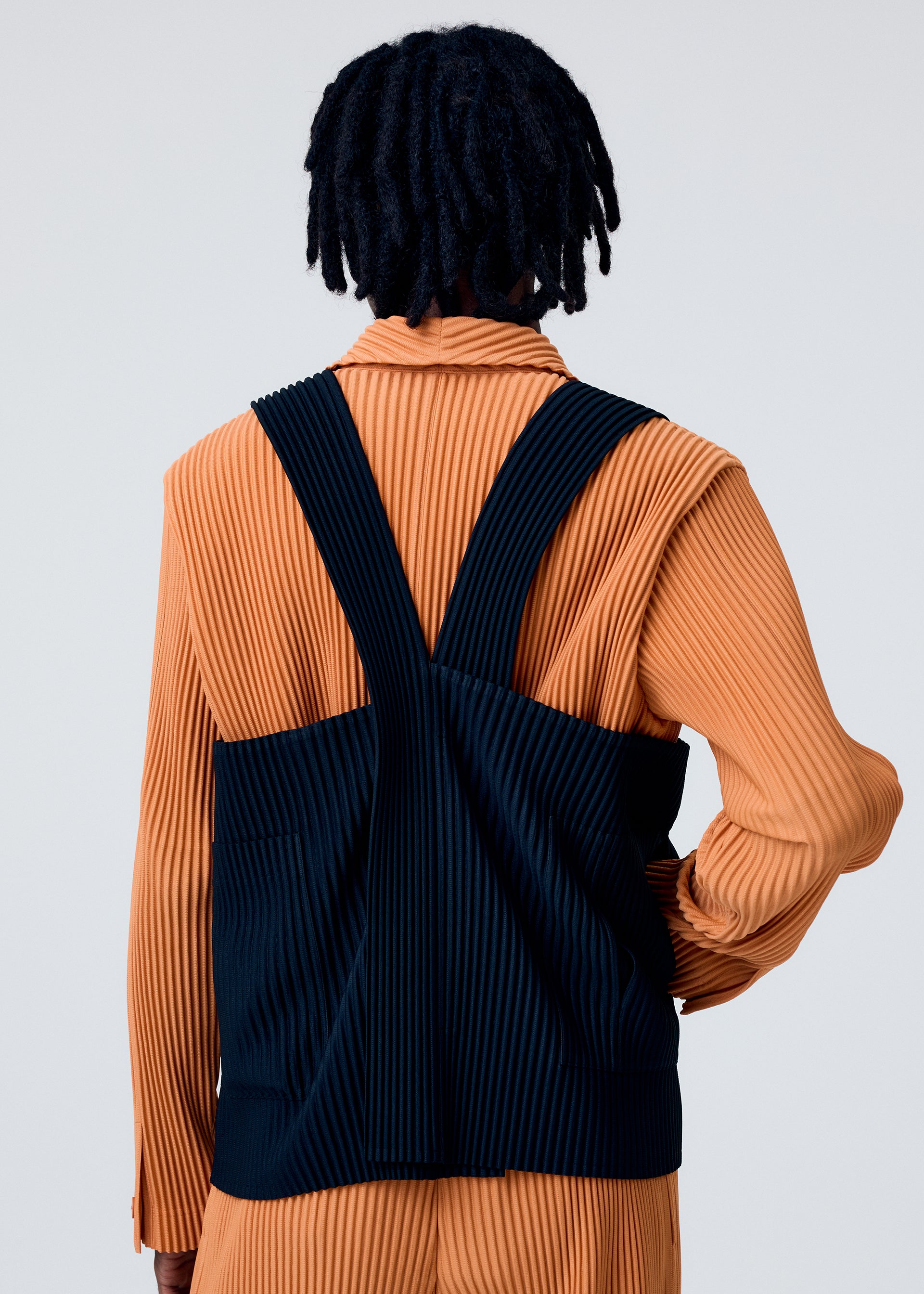 Issey Miyake Painter's Gear pánská vesta černá