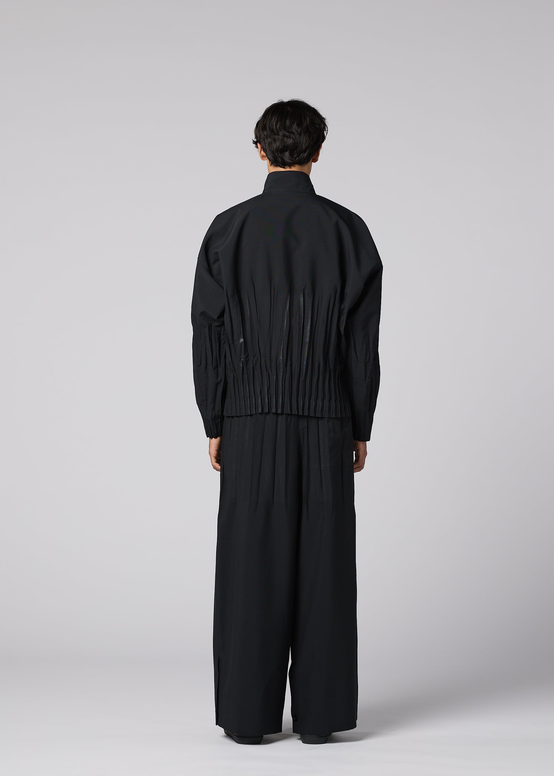 Issey Miyake IM Men Waft Black kalhoty černé široké 3