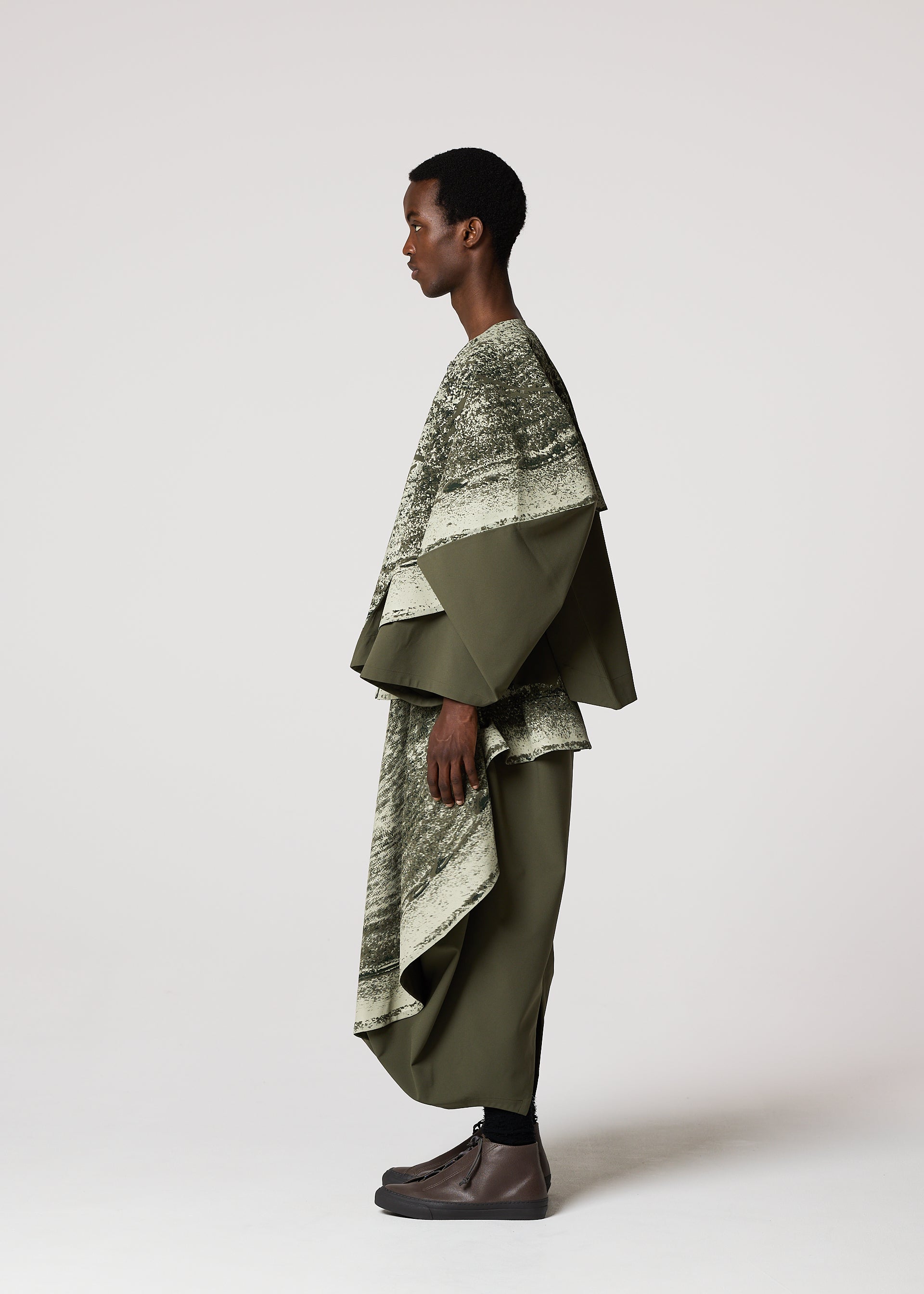 Issey Miyake Kaiyu LA61501 bunda Black celadon potisk