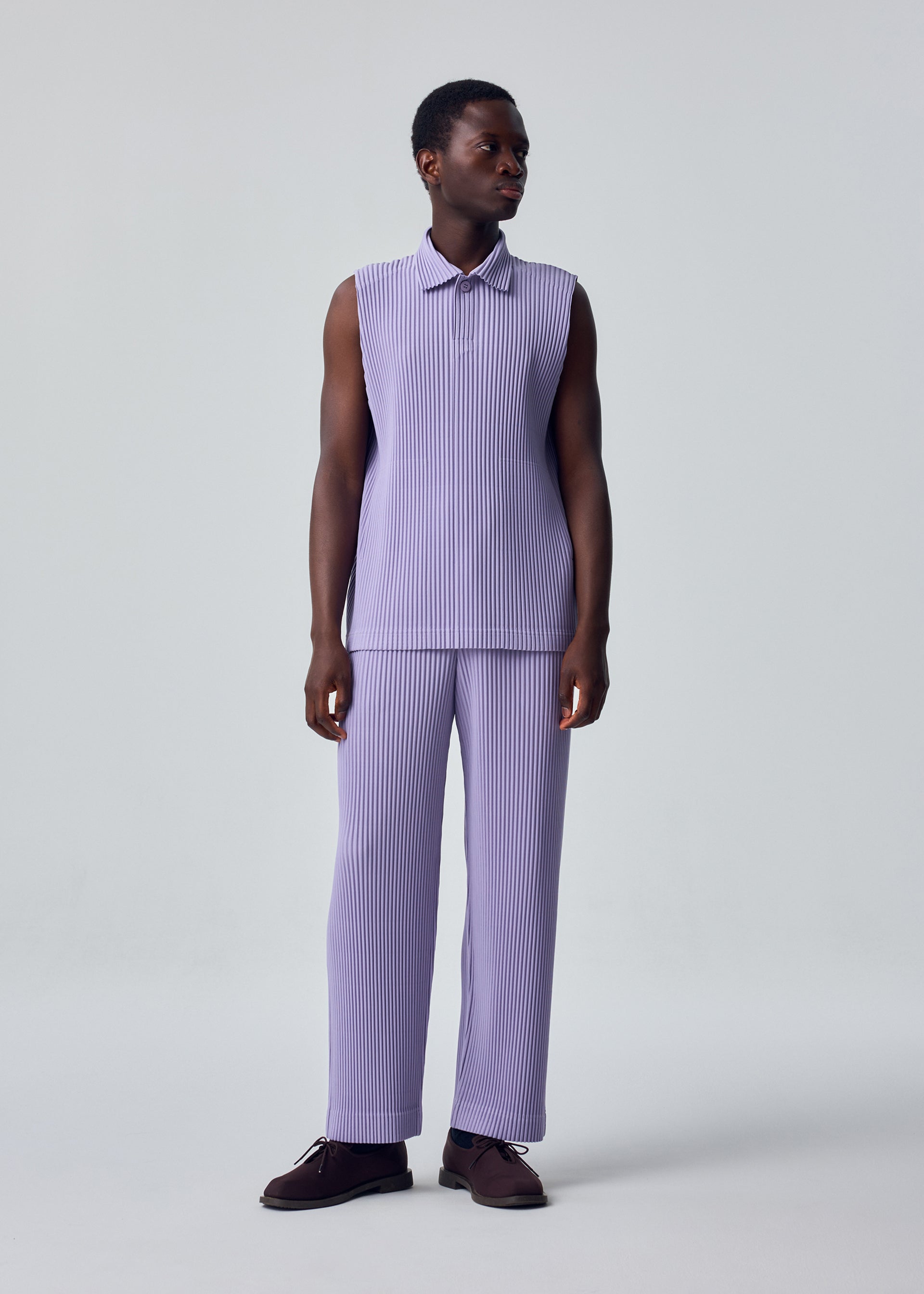 Issey Miyake Monthly Colors July top bez rukávů černá plisé