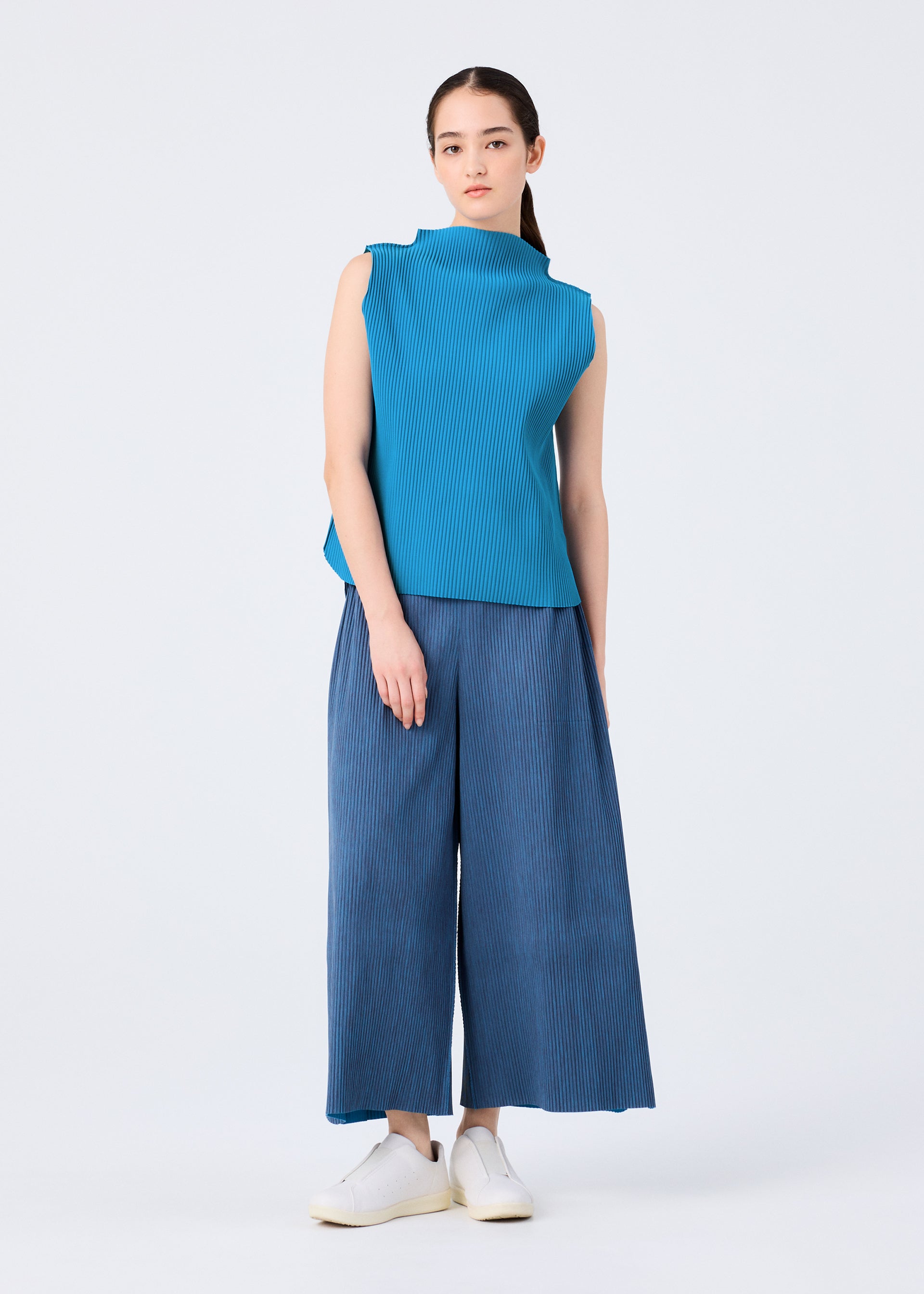Issey Miyake Round Pleats top canary yellow plisovaný