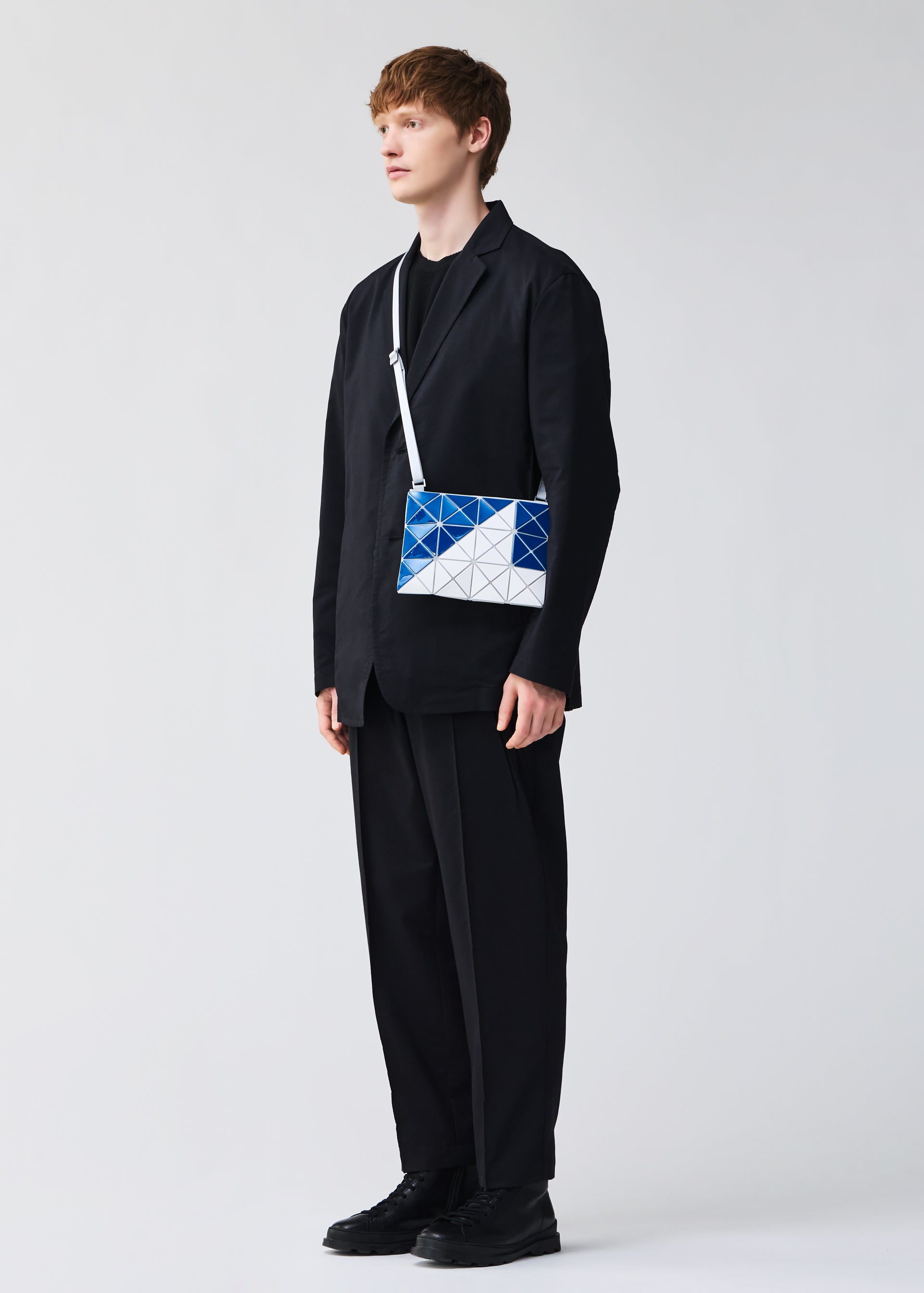 Issey Miyake Sign BB61AG813 kabelka modrá malá