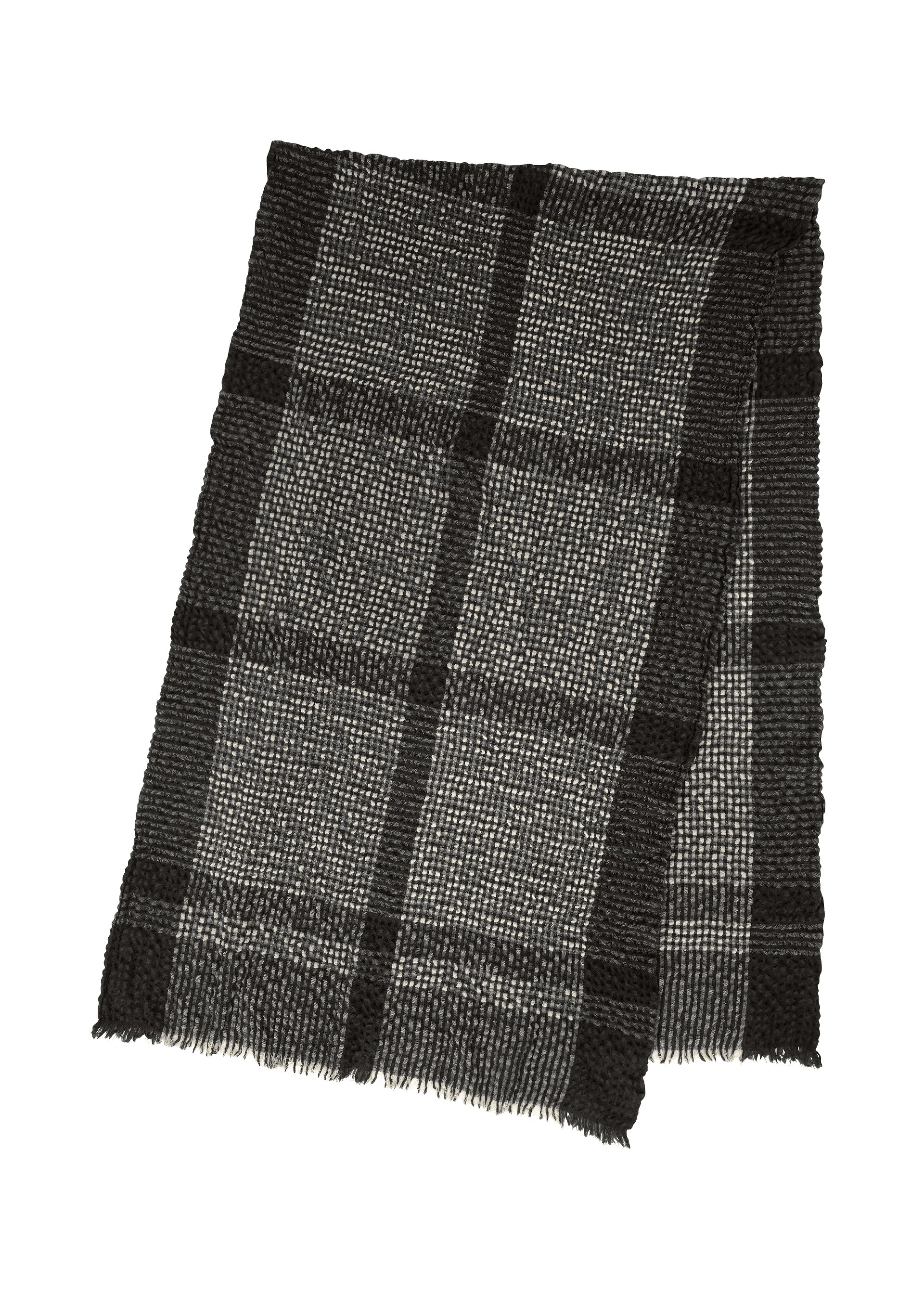 Issey Miyake Bumpy Wool štola šedá kašmír
