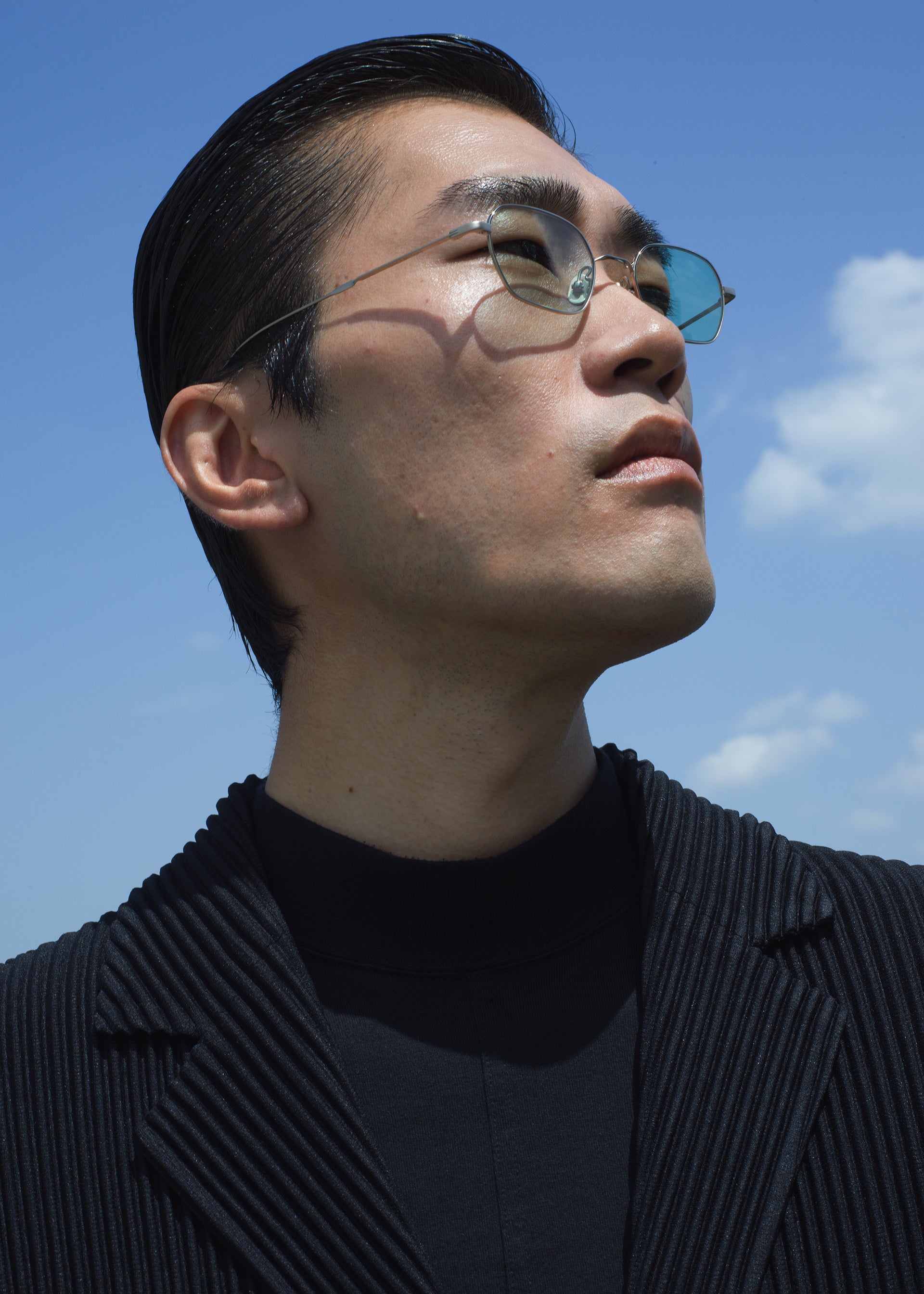 Issey Miyake Hexagon IX sluneční brýle zlaté zelená skla