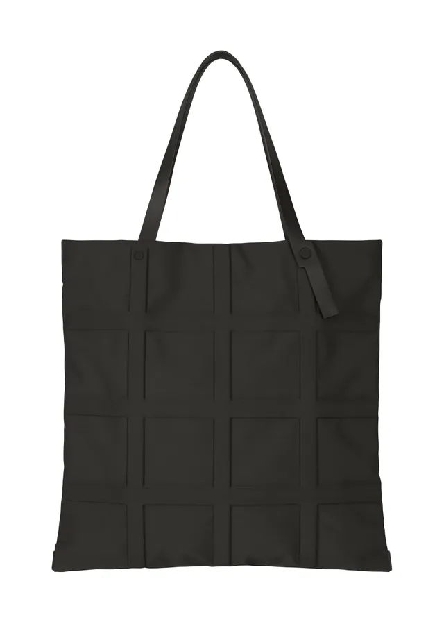 Issey Miyake Grid tote kabelka černá tvarovatelná