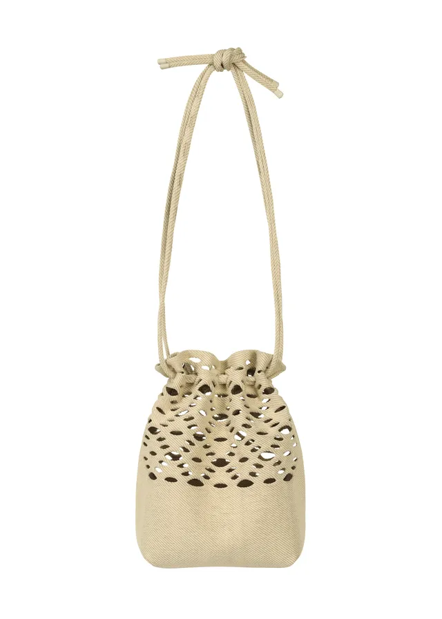 Issey Miyake Mokko Basket stahovací kabelka béžová