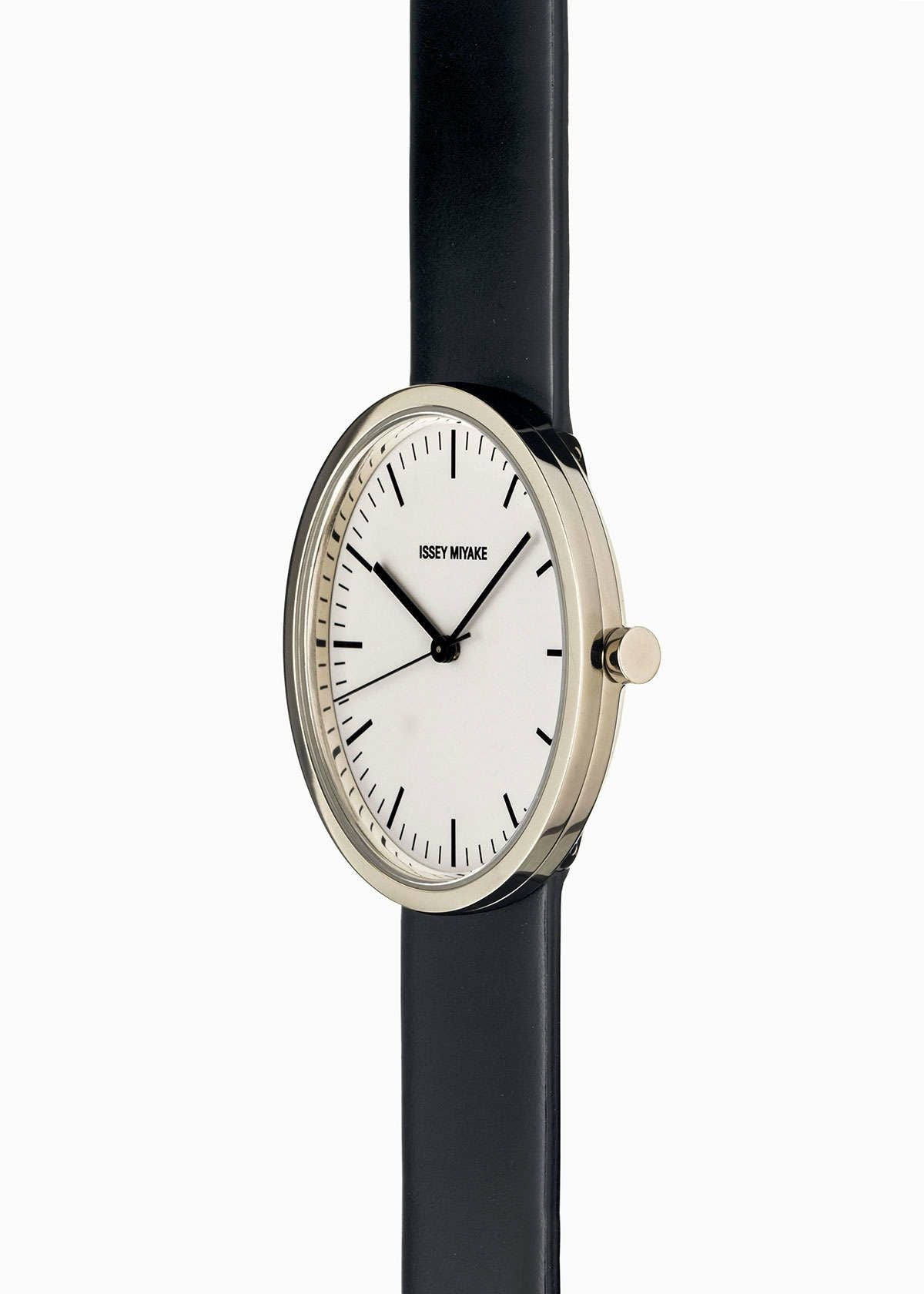 Issey Miyake Ellipse IW05300 hodinky černé oválné