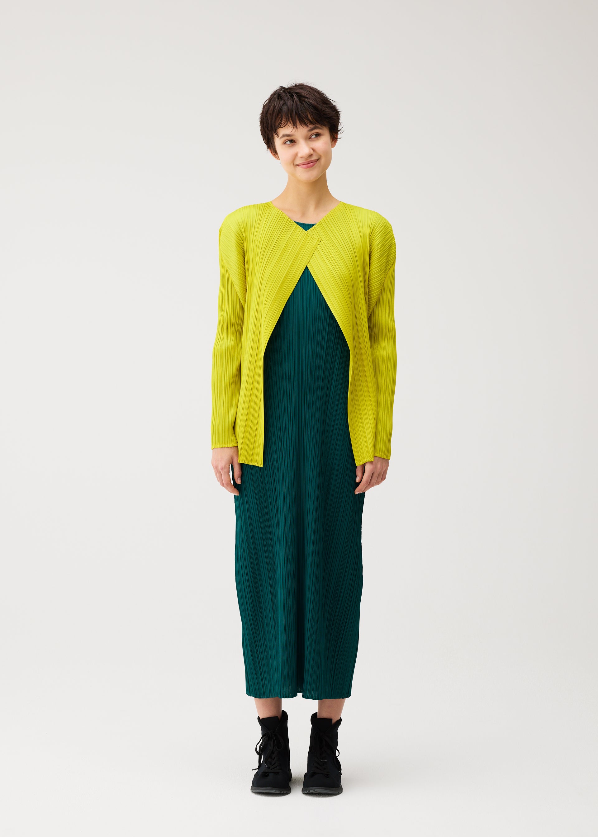 Issey Miyake Monthly Colors October kardigan zelený