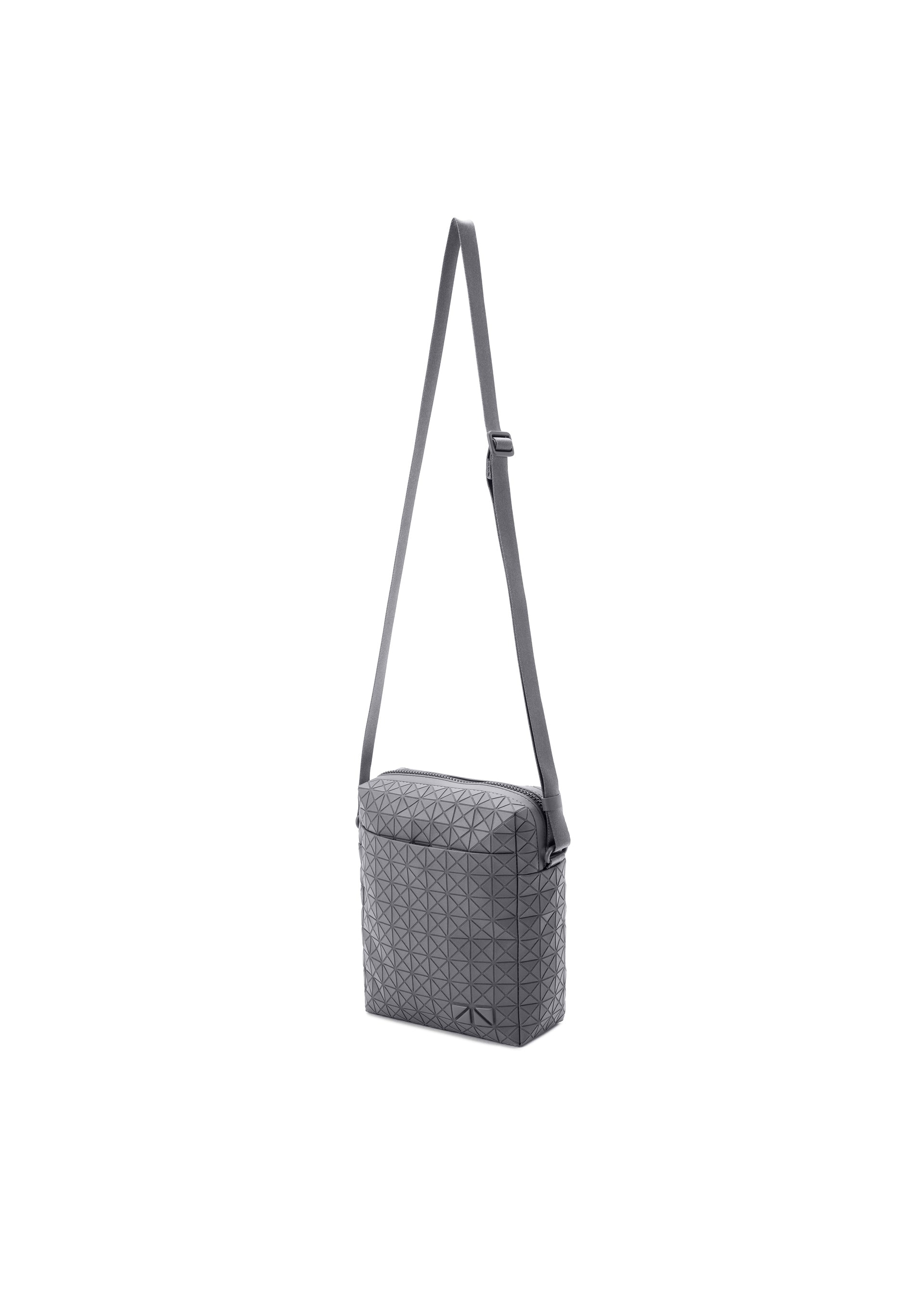 Issey Miyake Voyager One-Tone kabelka šedá