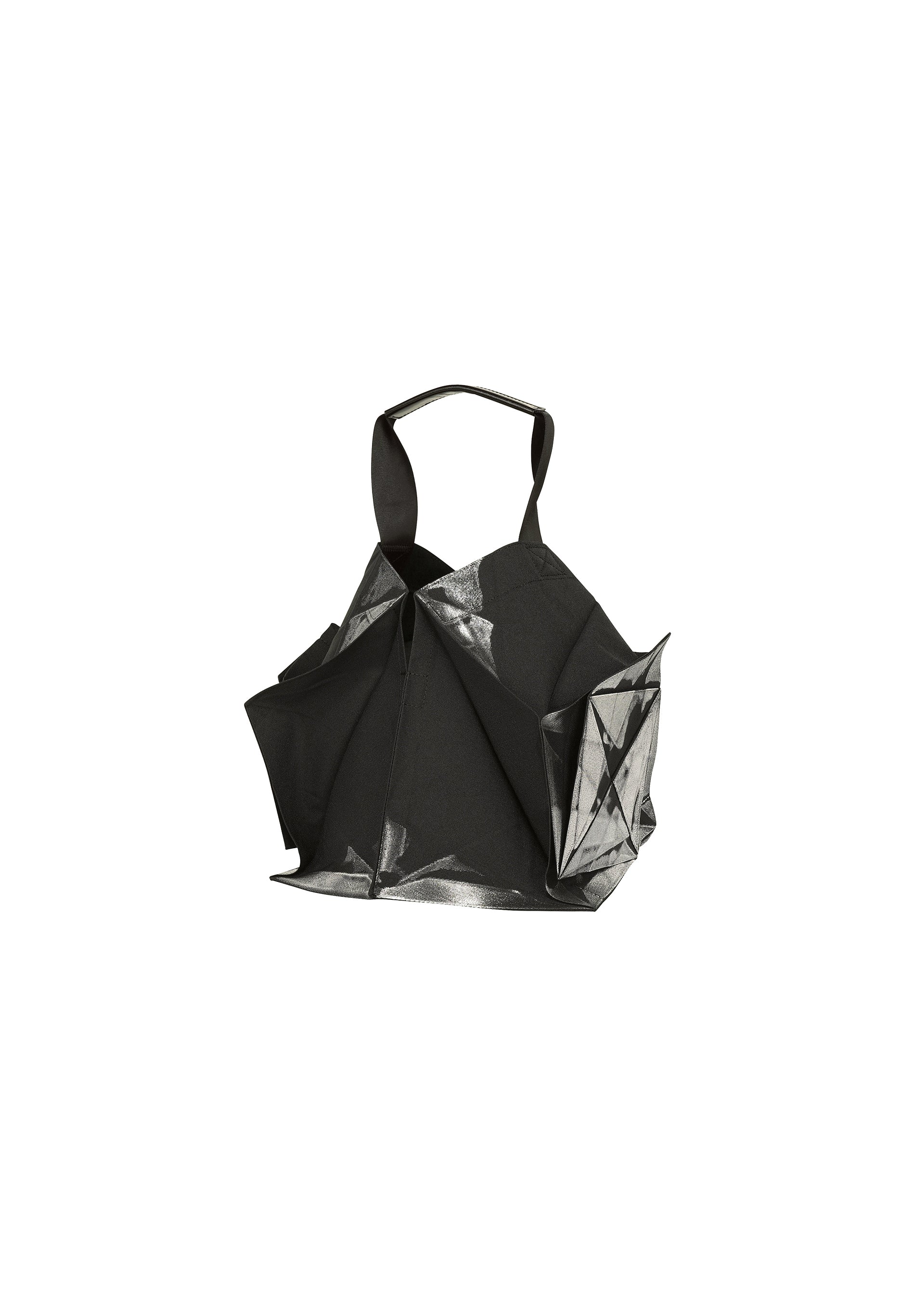 Issey Miyake 132 5. No.1-BG kabelka černá lesklá