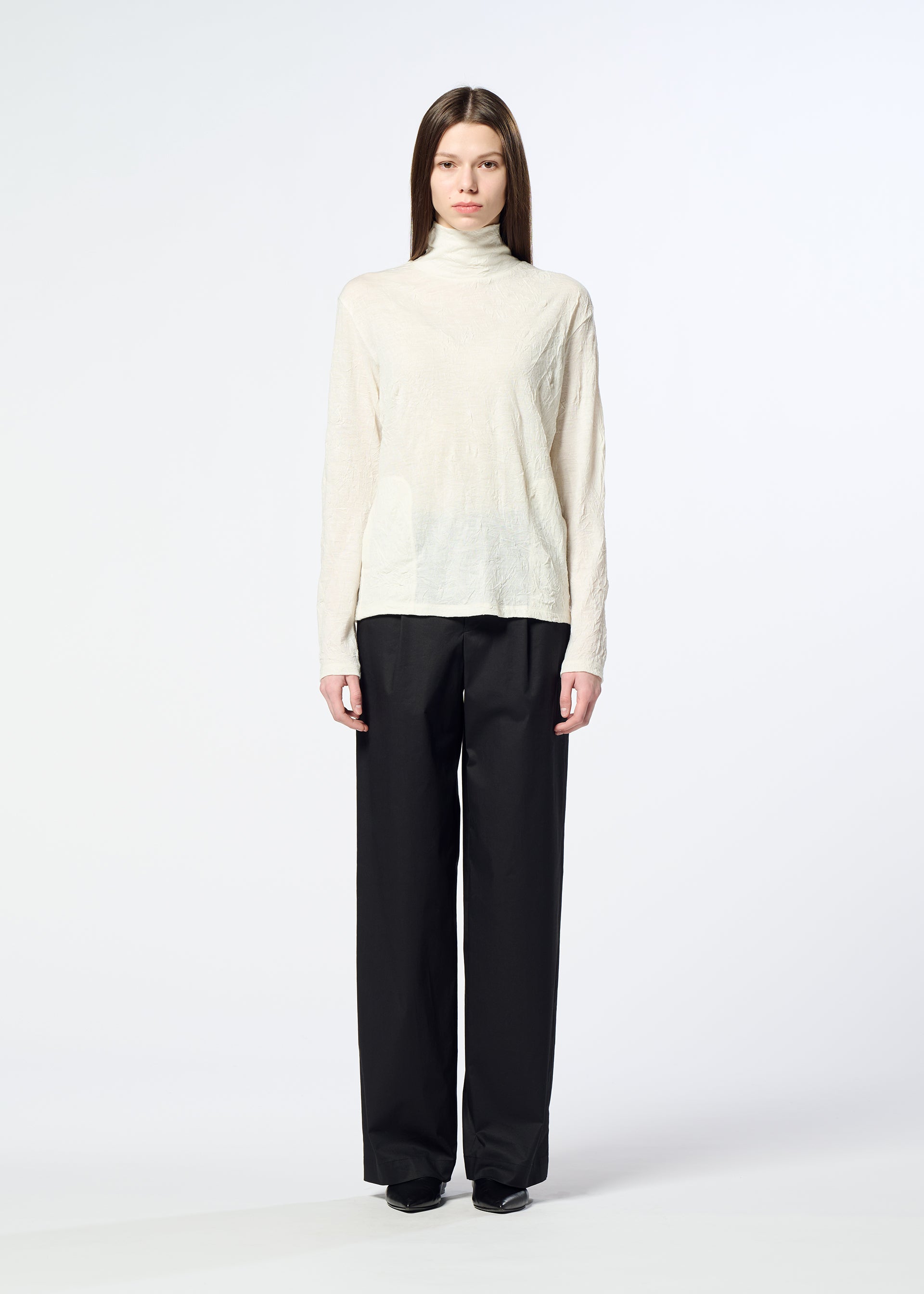 Issey Miyake HaaT W/P Washer HA63209 dámský rolák bílý s kapsou