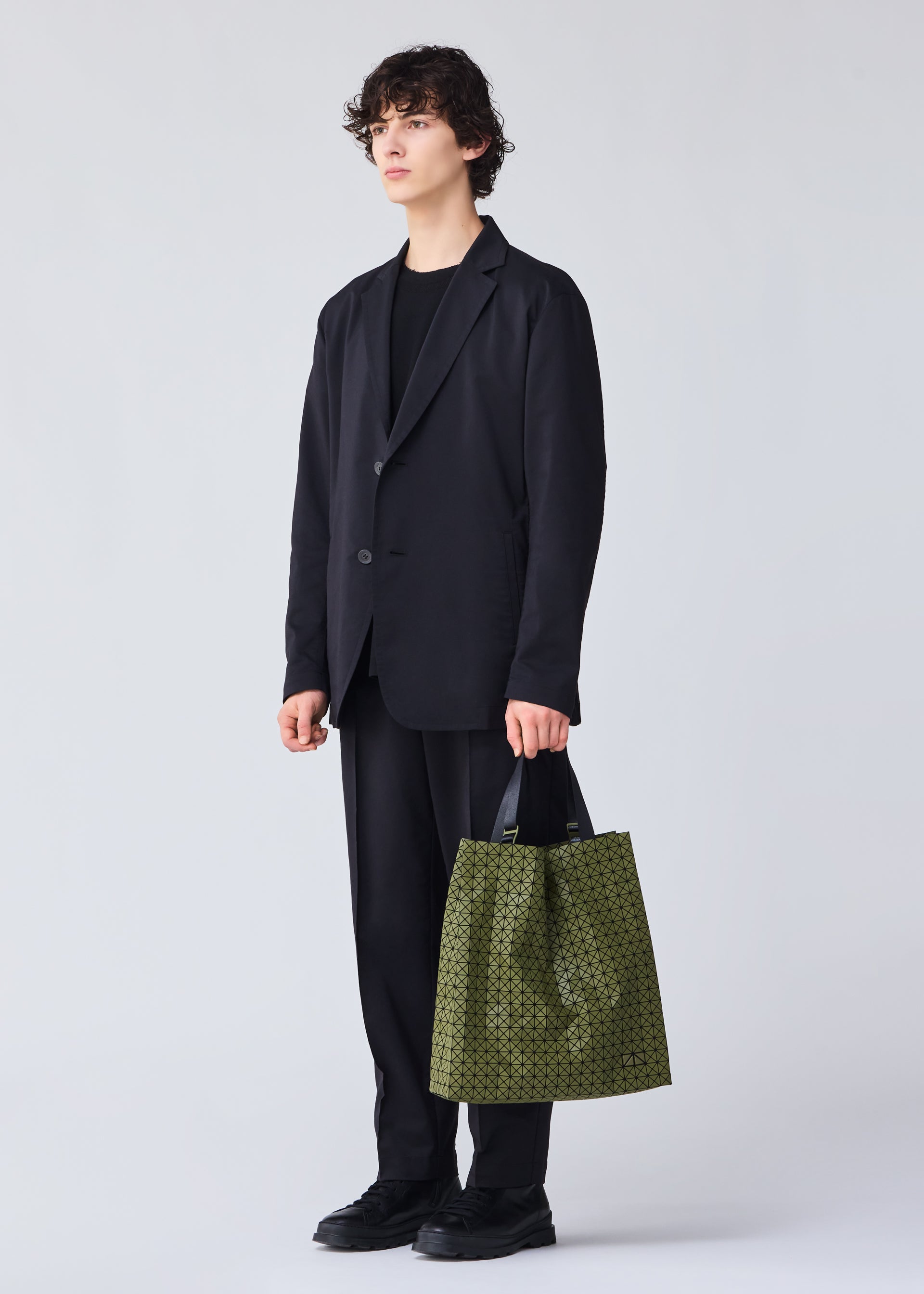 Issey Miyake Cart S tote khaki na notebook