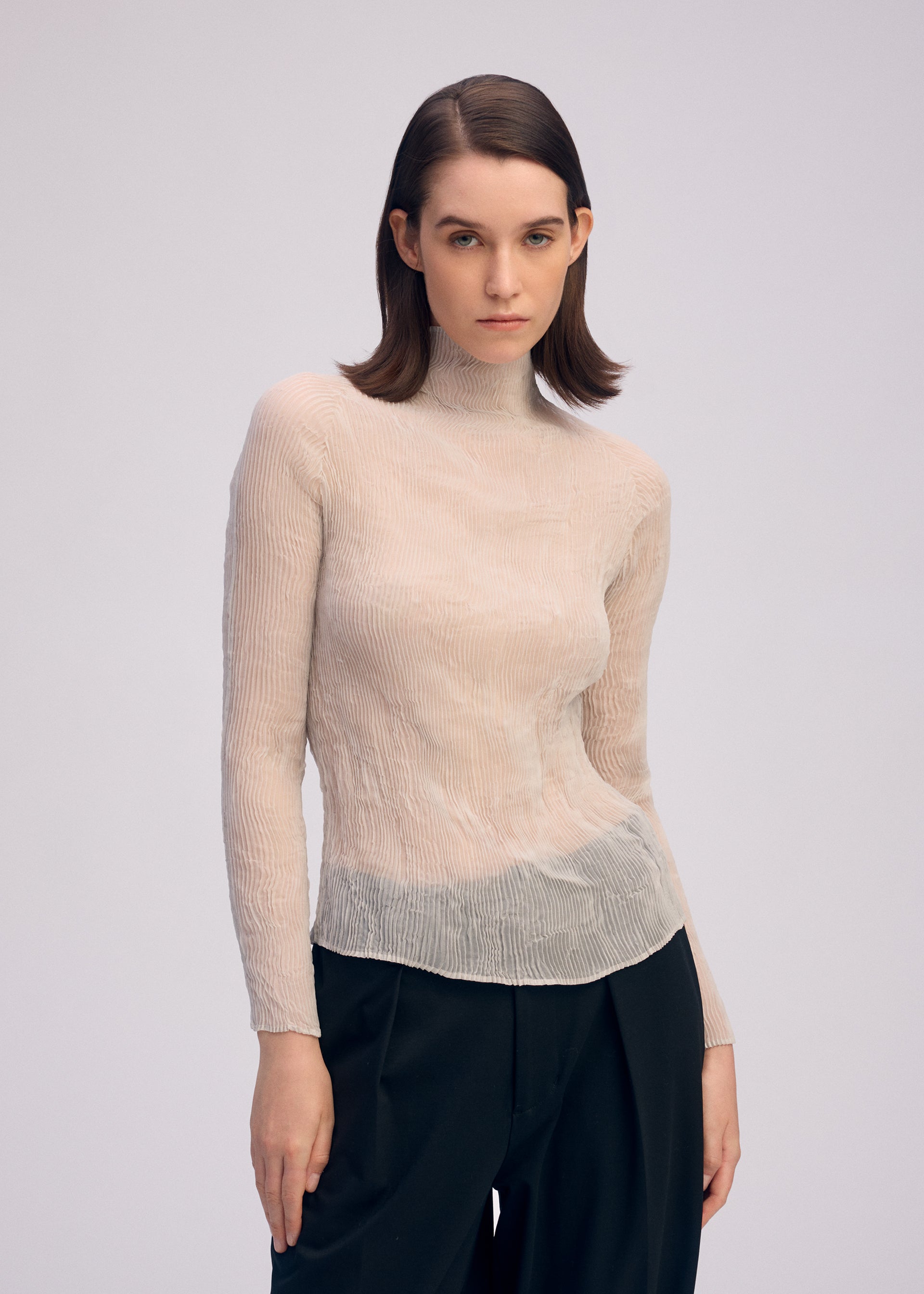 Issey Miyake Chiffon Twist 3 top světle šedá plisovaný