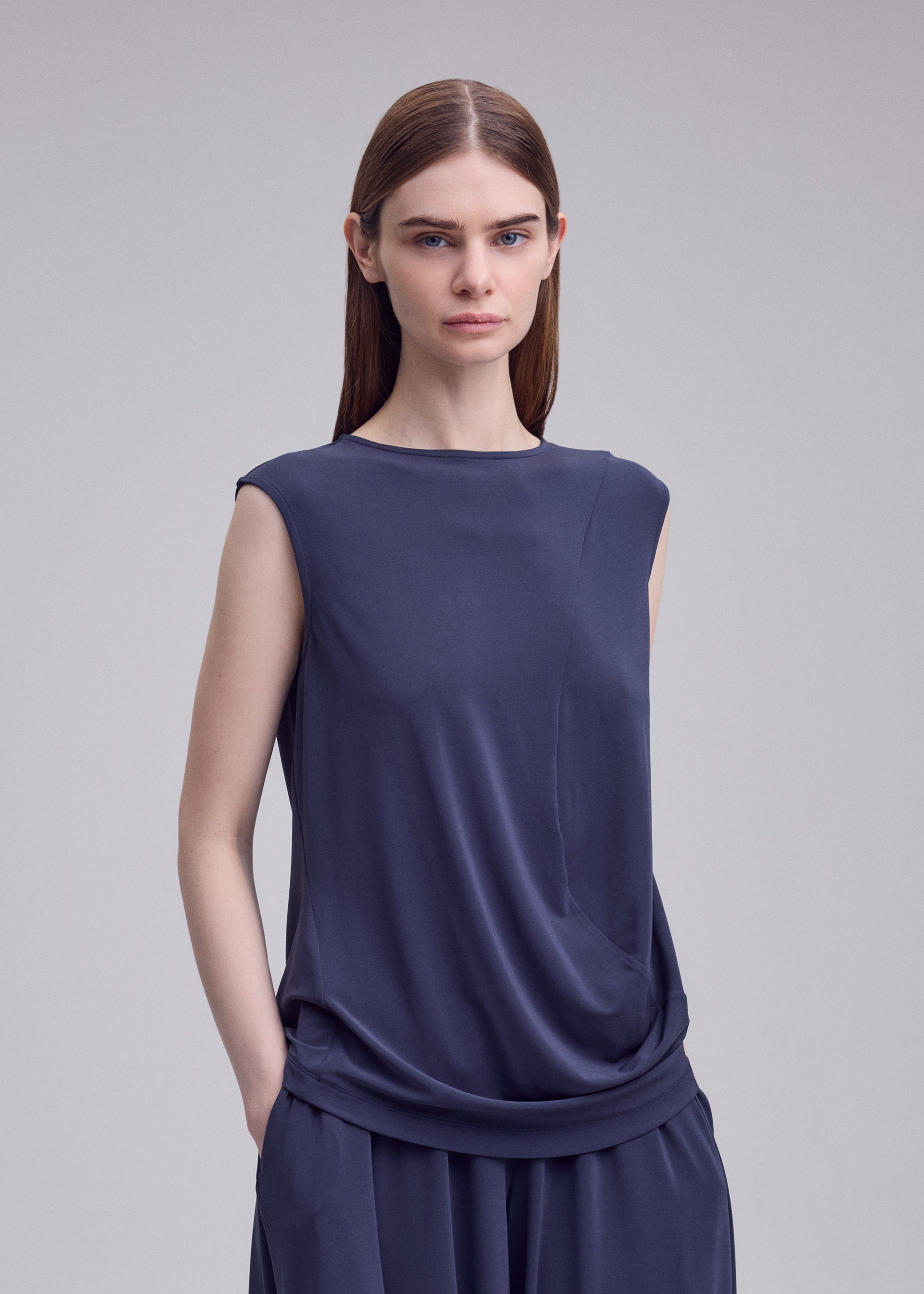 Issey Miyake Drape Jersey-68 top černý bez rukávů