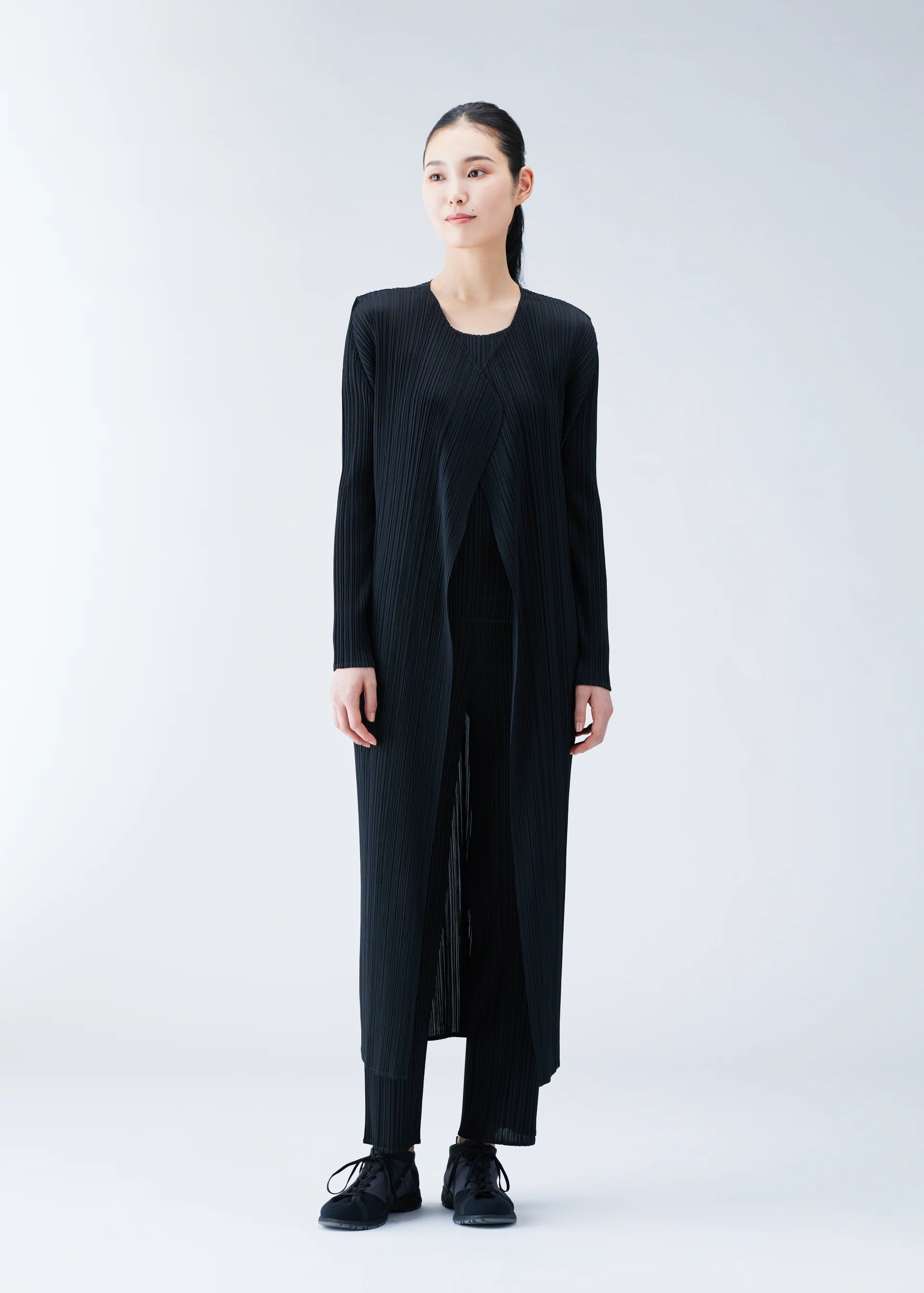 Issey Miyake Basics PP15JA109 kabat seda 2 plisovany