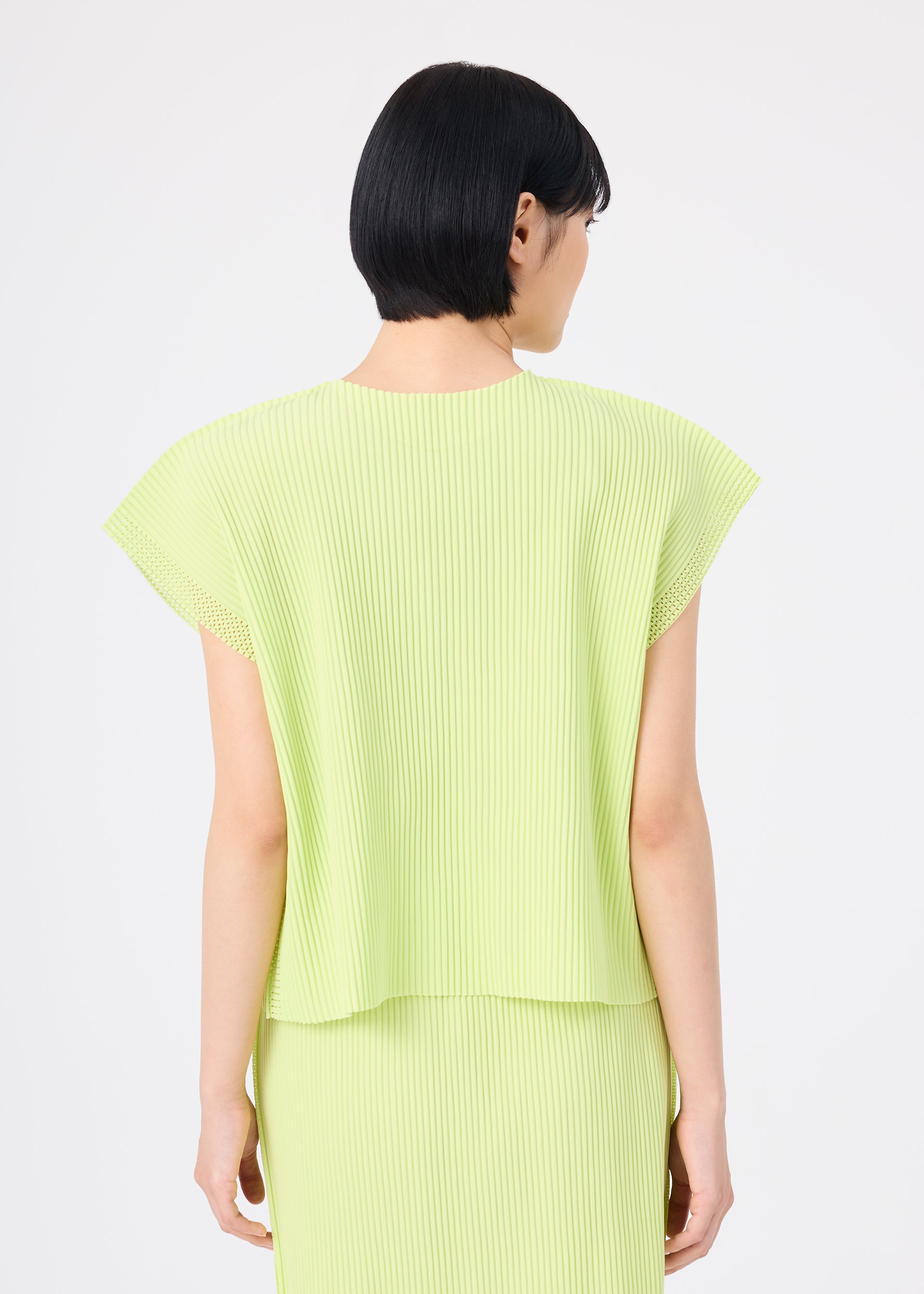 Issey Miyake Mesh Pleats pletený top s krátkým rukávem černý