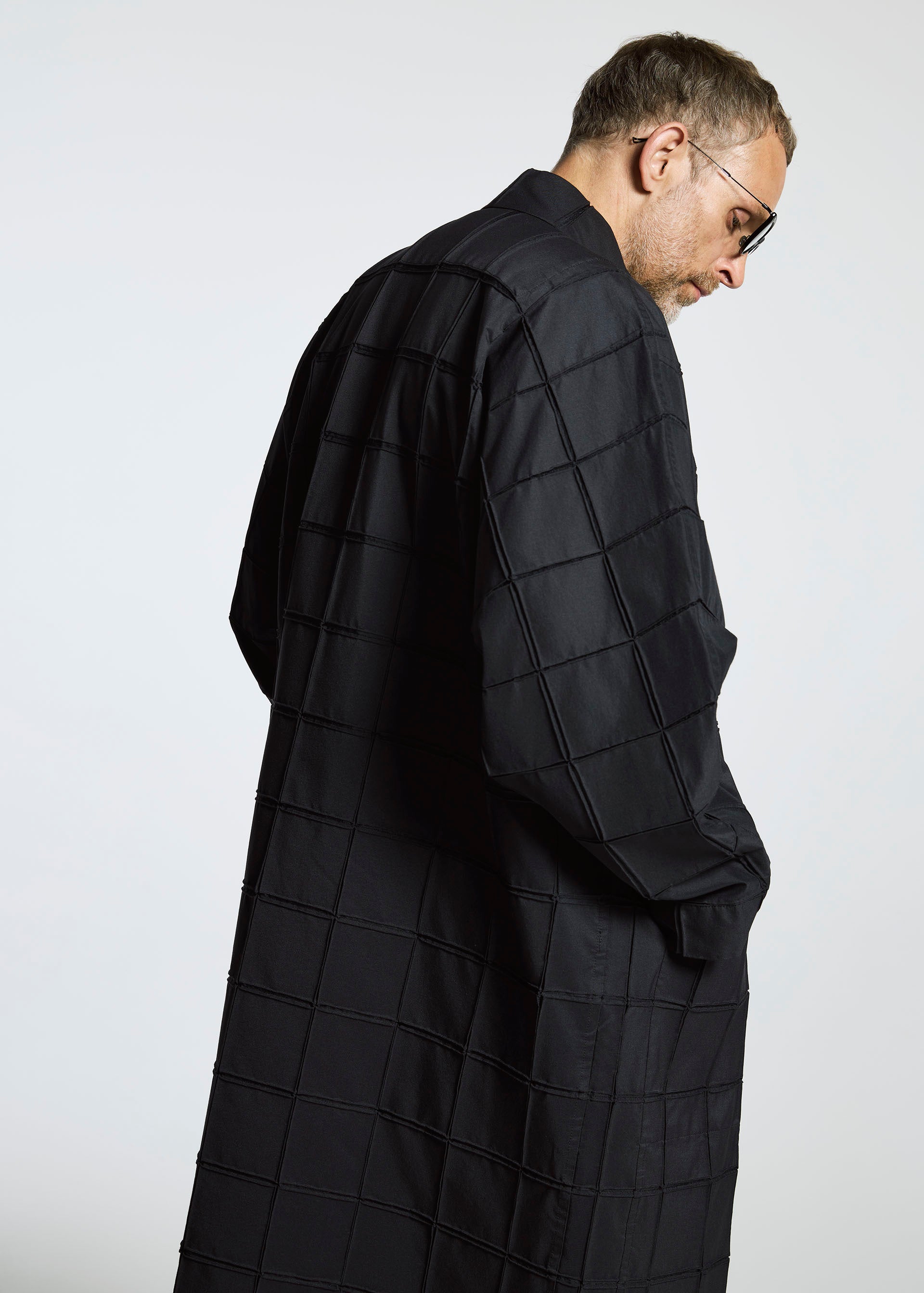 Issey Miyake Type-O 002 kabát černý lehký strečový vel. 1