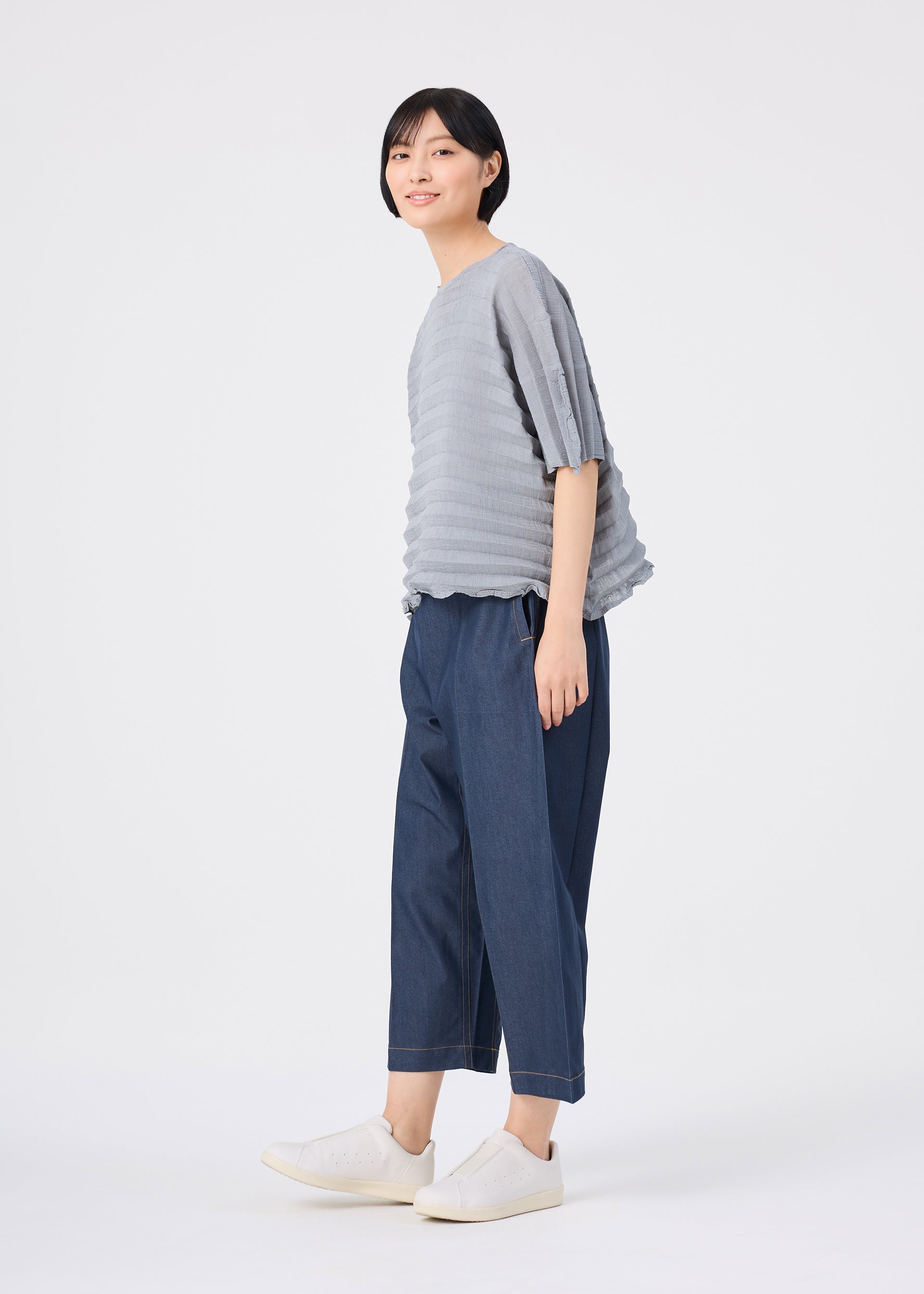 Issey Miyake Accordion See-Through Crepe top Black krepa