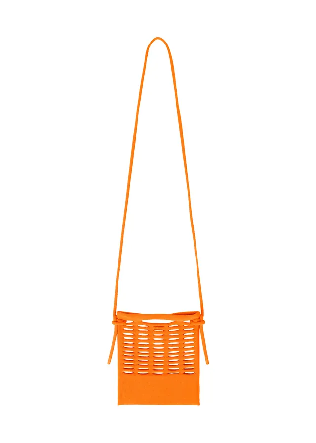 Issey Miyake Mokko S.C. crossbody kabelka Bright Orange lehký úplet