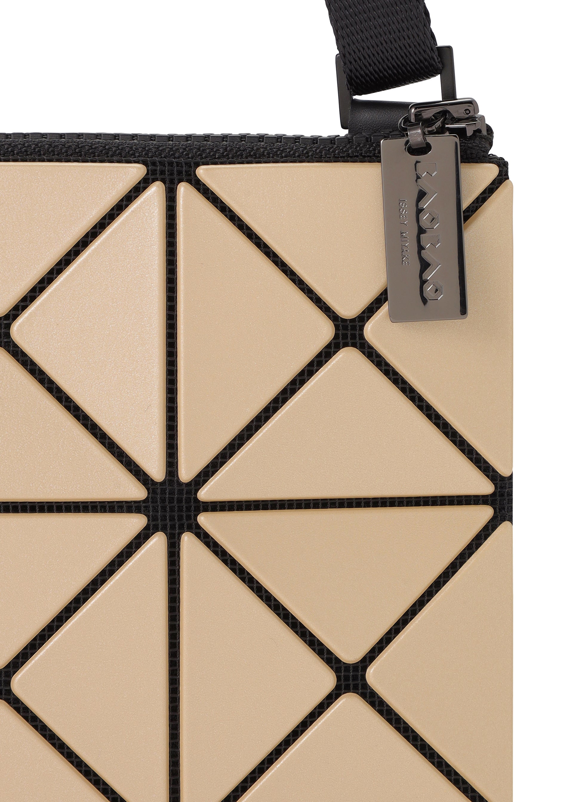 Issey Miyake Lucent Metallic kabelka beige matná