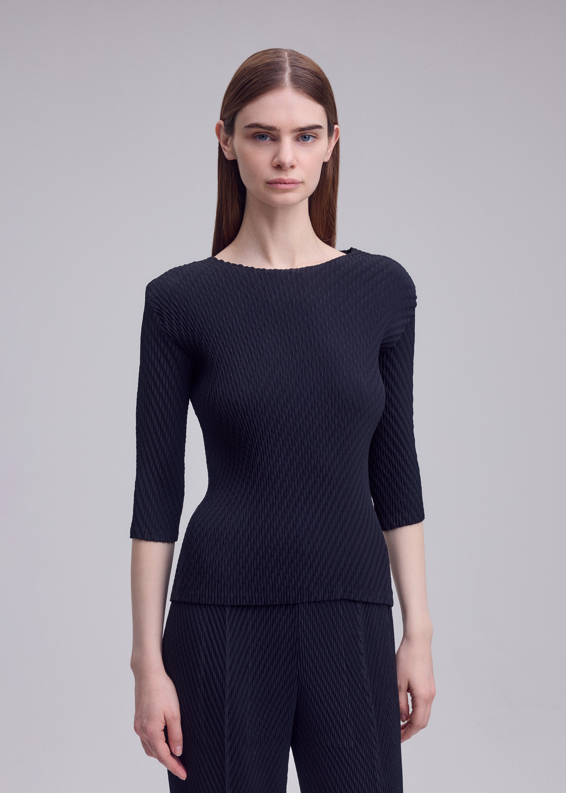 Issey Miyake Rhombus Pleats IM63017 dámský top černý plisovaný