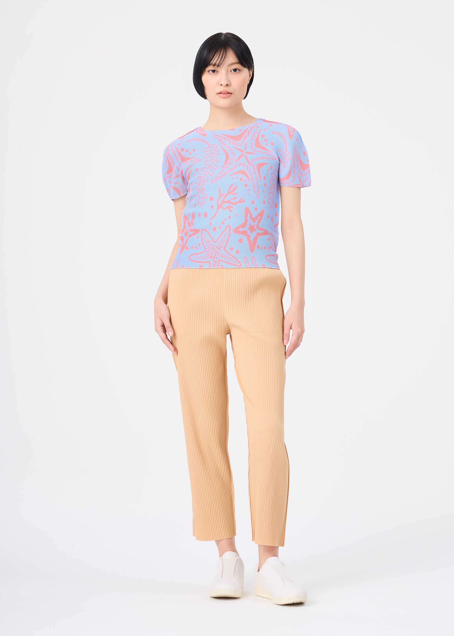 Issey Miyake me Starfish top černý plisovaný vzor