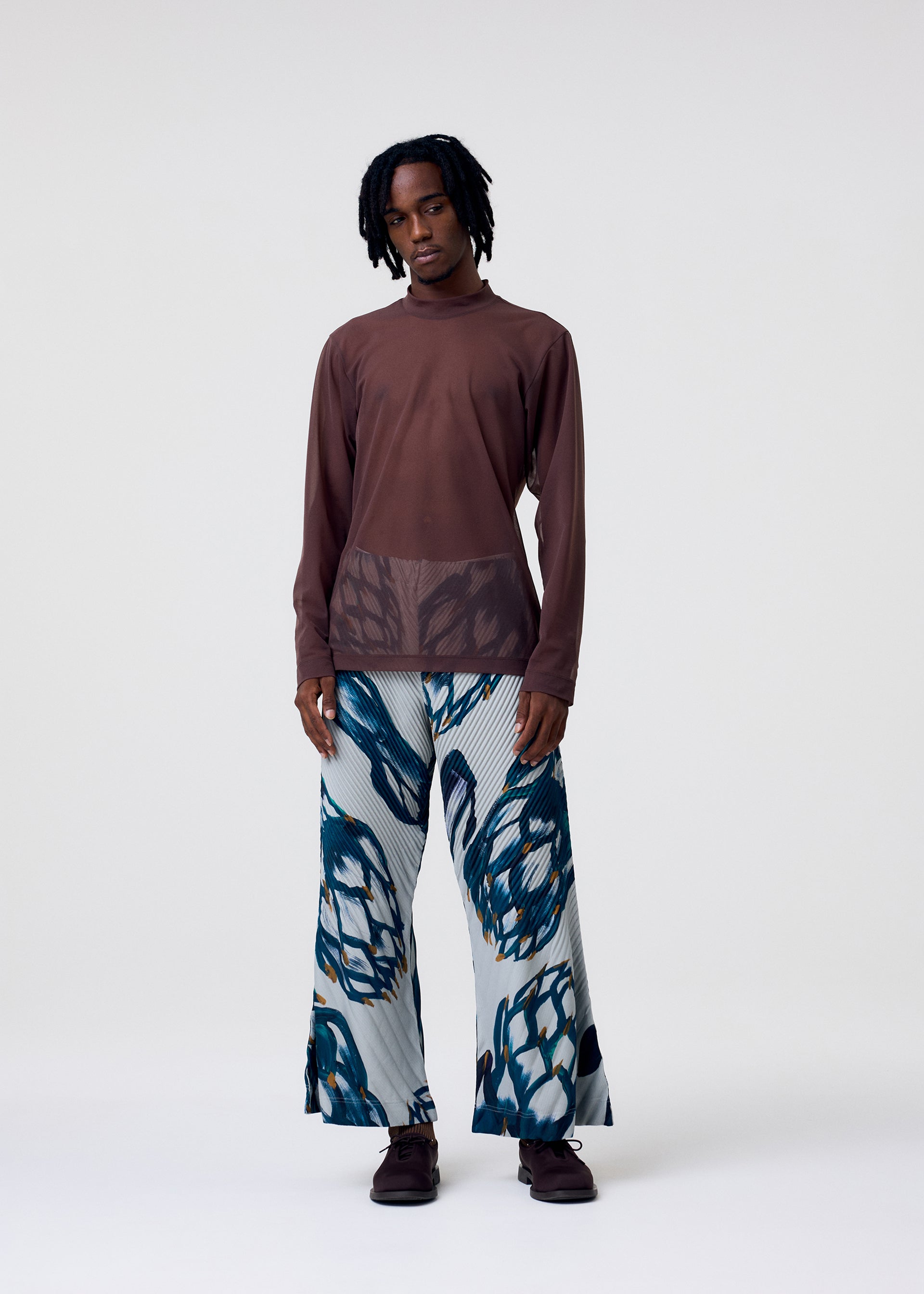 Issey Miyake Homme Plissé Fruits & Vegetables kalhoty šedá potisk