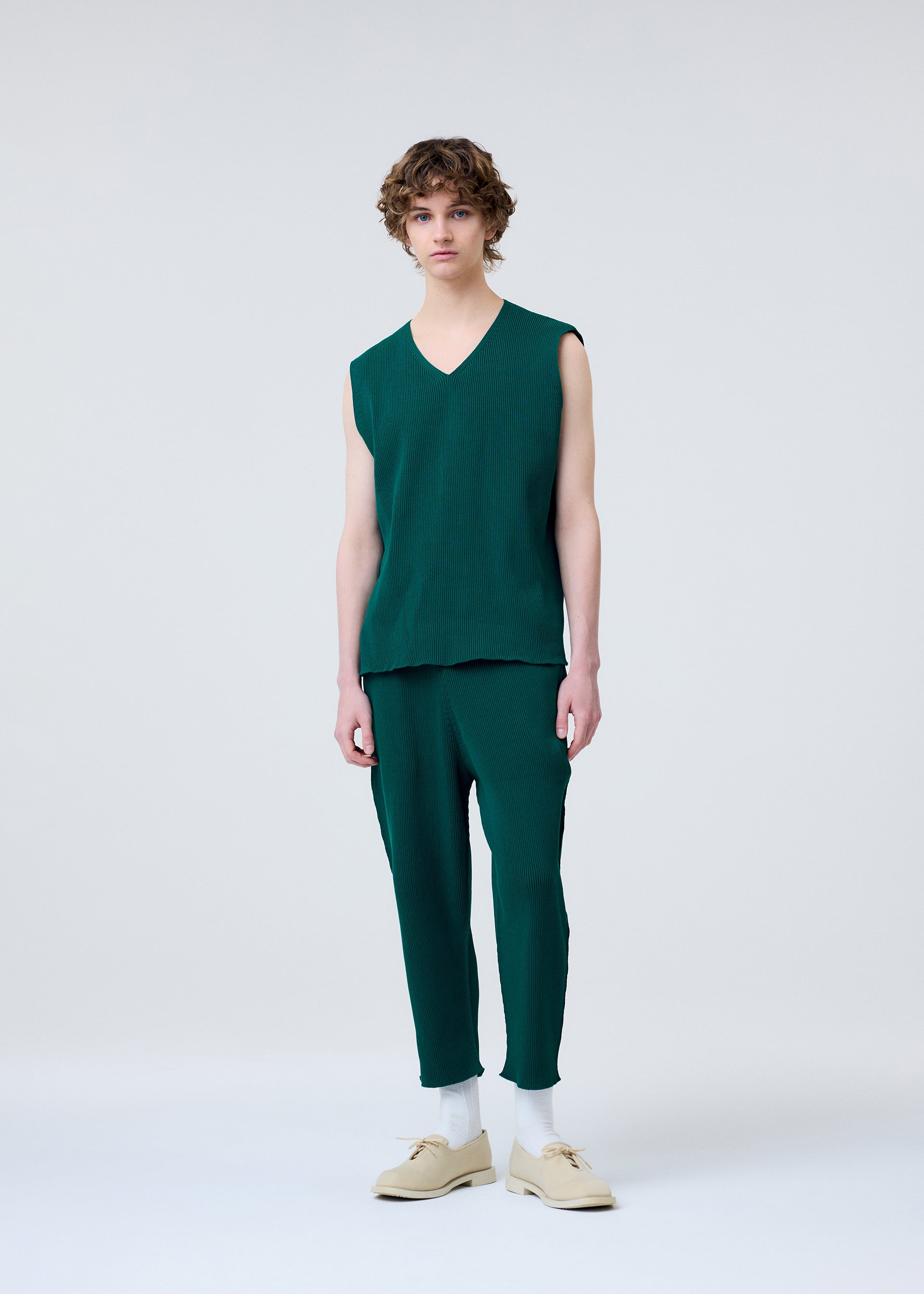 Issey Miyake Basic Knit vesta černá V výstřih pletená