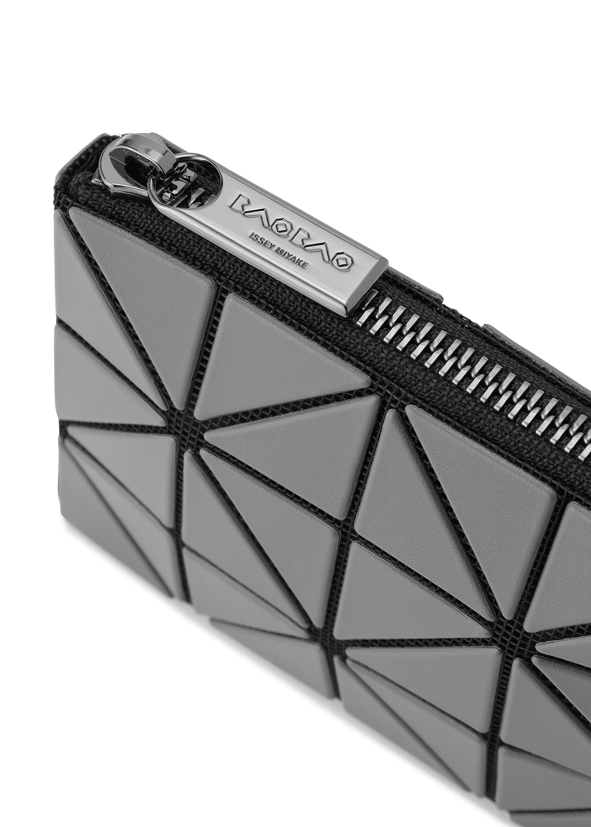 Issey Miyake Bao Bao Cassette pouzdro charcoal