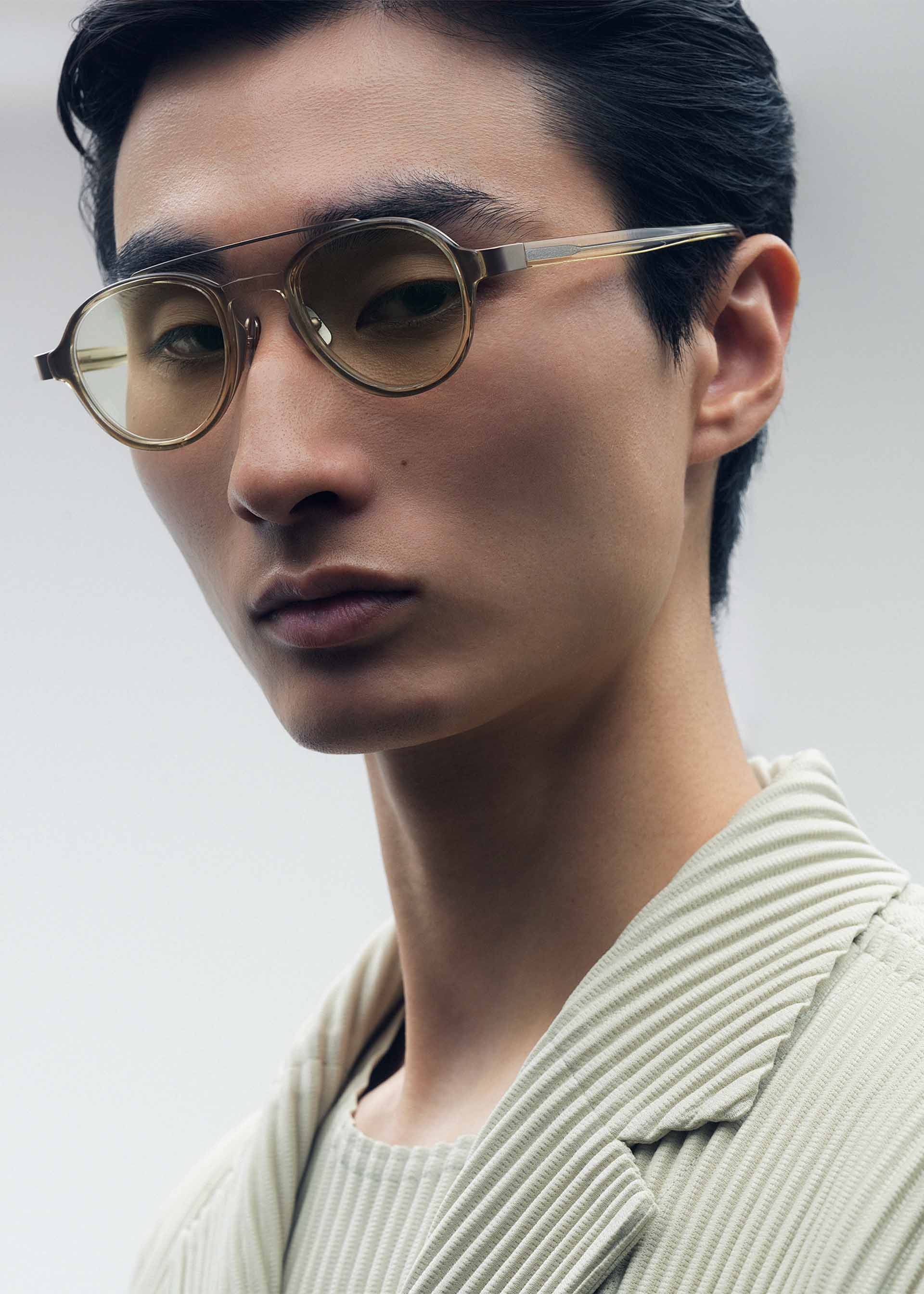 Issey Miyake Eyes Marrow Teardrop brýle žlutá