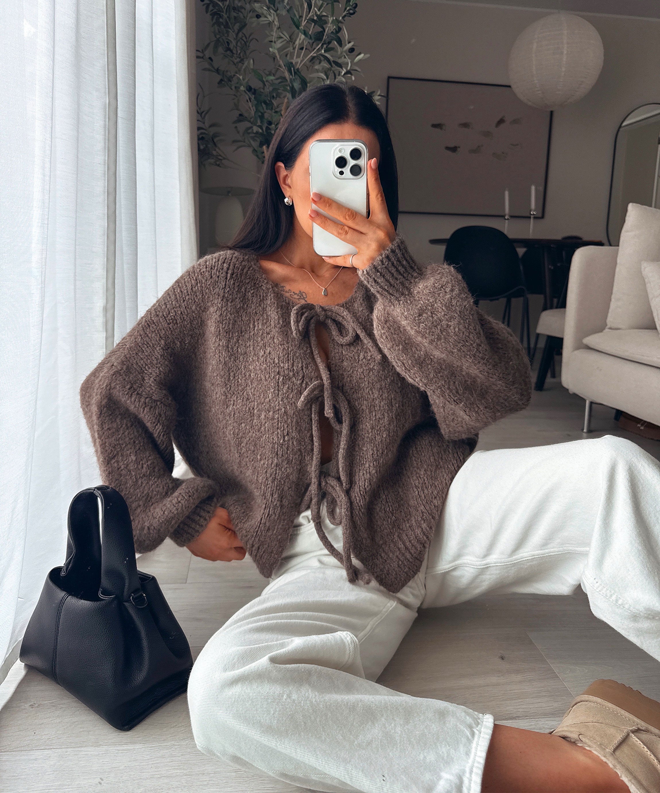 Norielle dámský oversize svetr hnědý se šněrováním