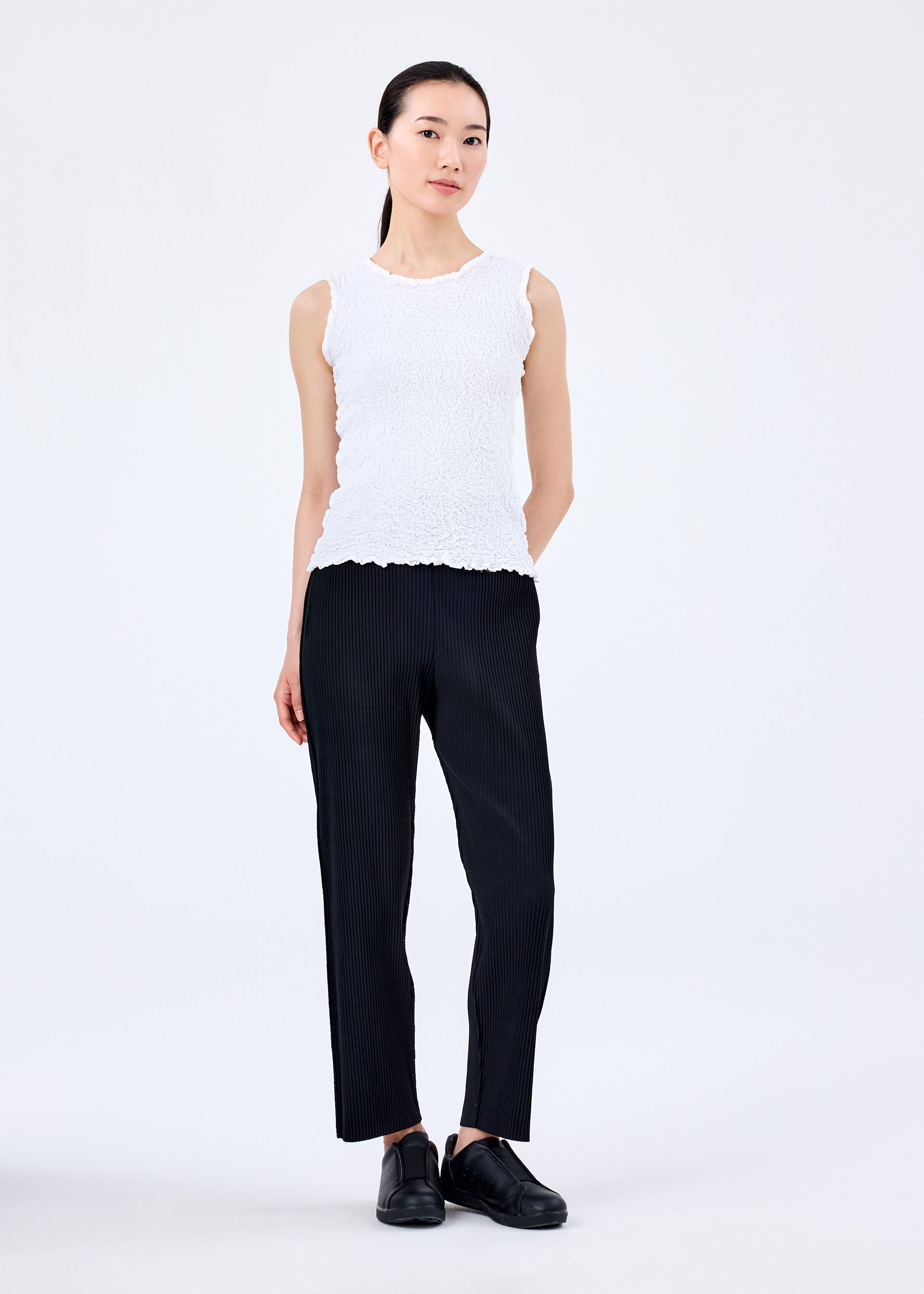 Issey Miyake Cauliflower top bez rukávů černá bavlněný