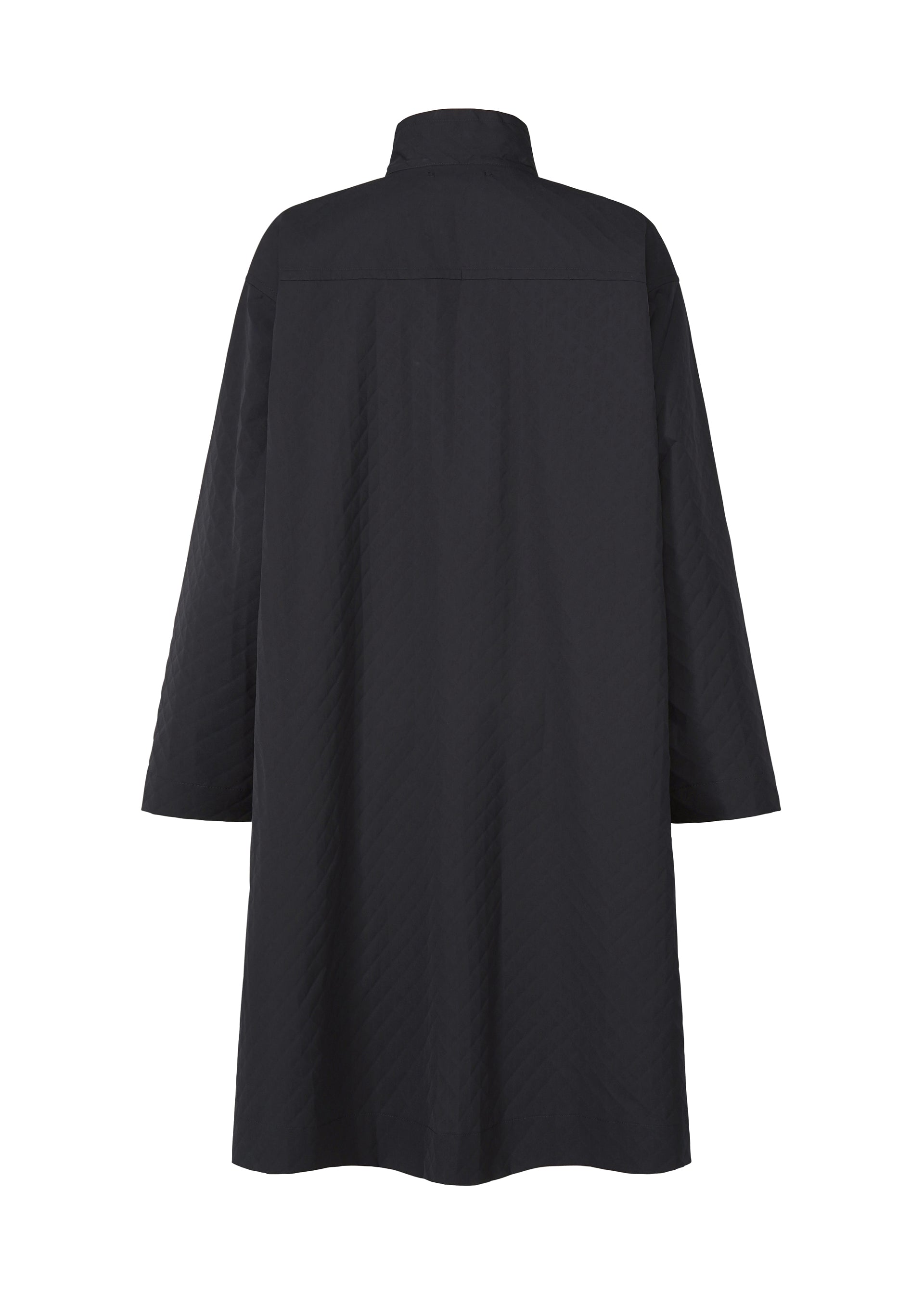 Issey Miyake Type-T 001-1 kabát černý trojúhelníkový vzor