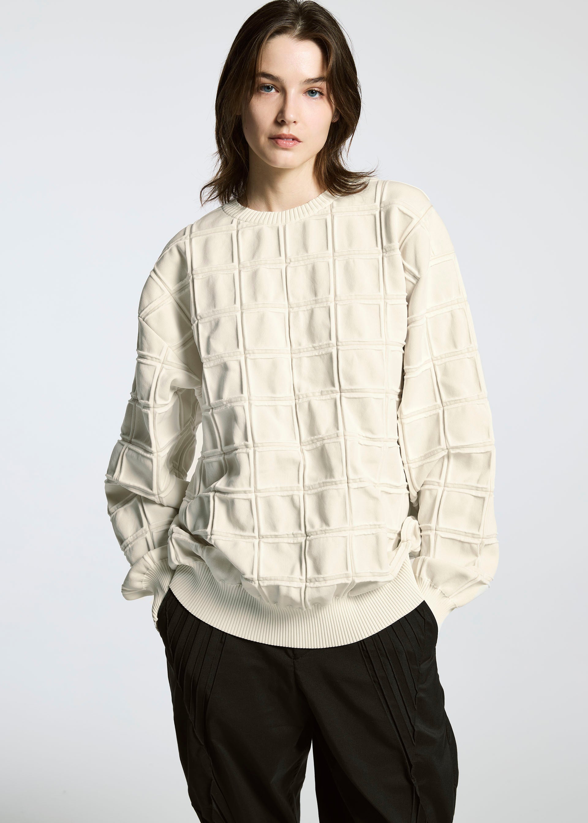 Issey Miyake Type-K 006 pletený top ivory strečový