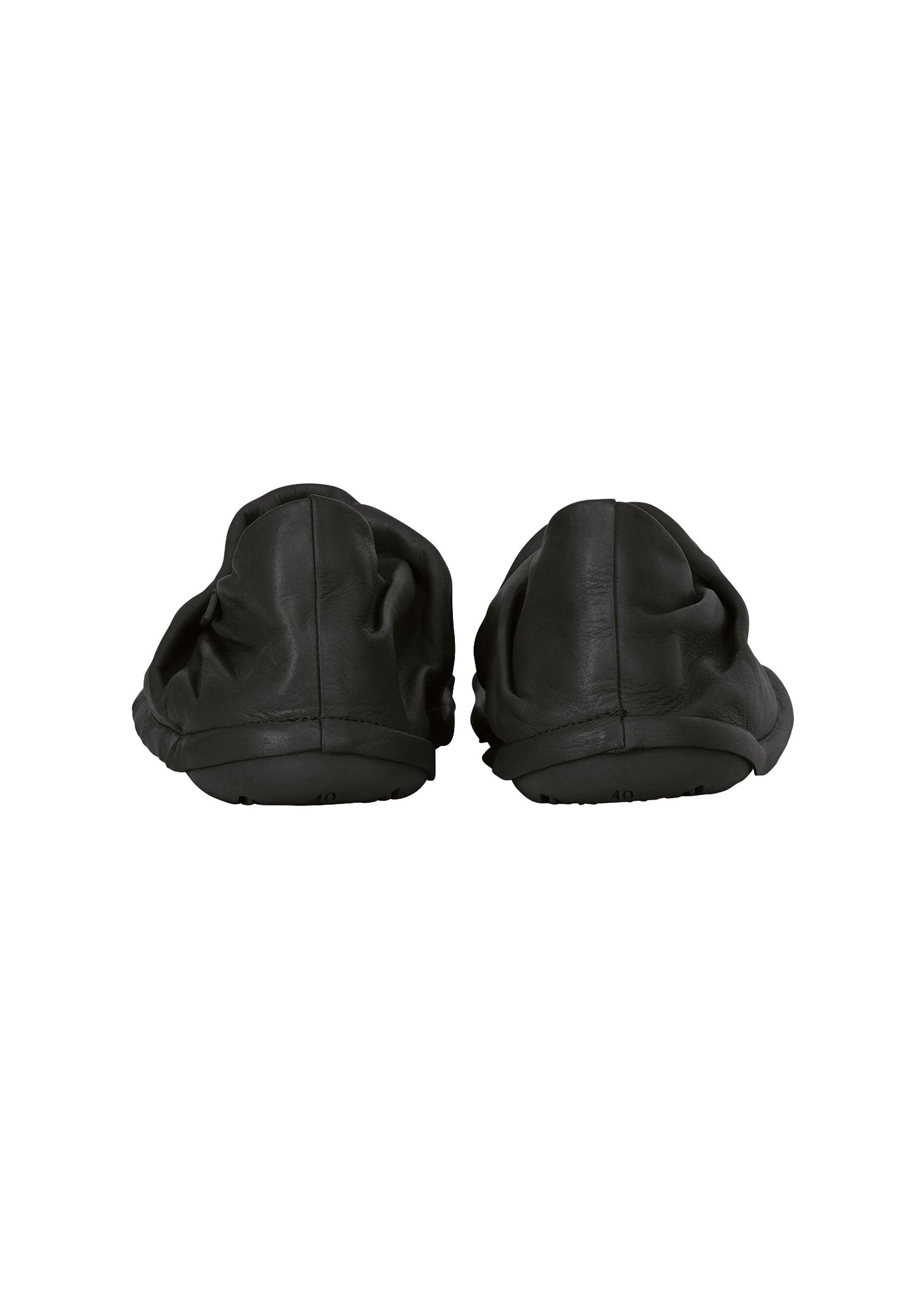 Issey Miyake Peu Form boty černé kožené