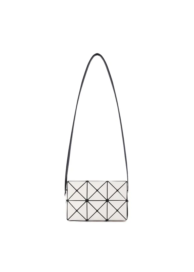 Issey Miyake Cuboid crossbody kabelka smetanová