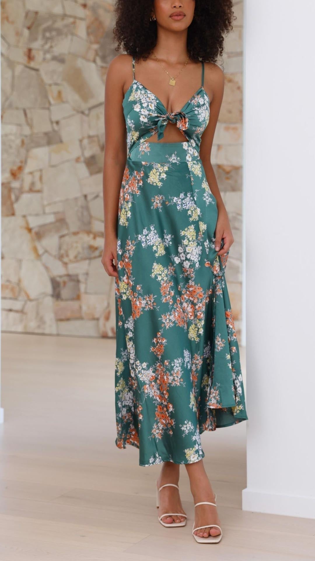 Norielle květované midi šaty floral s výstřihem V